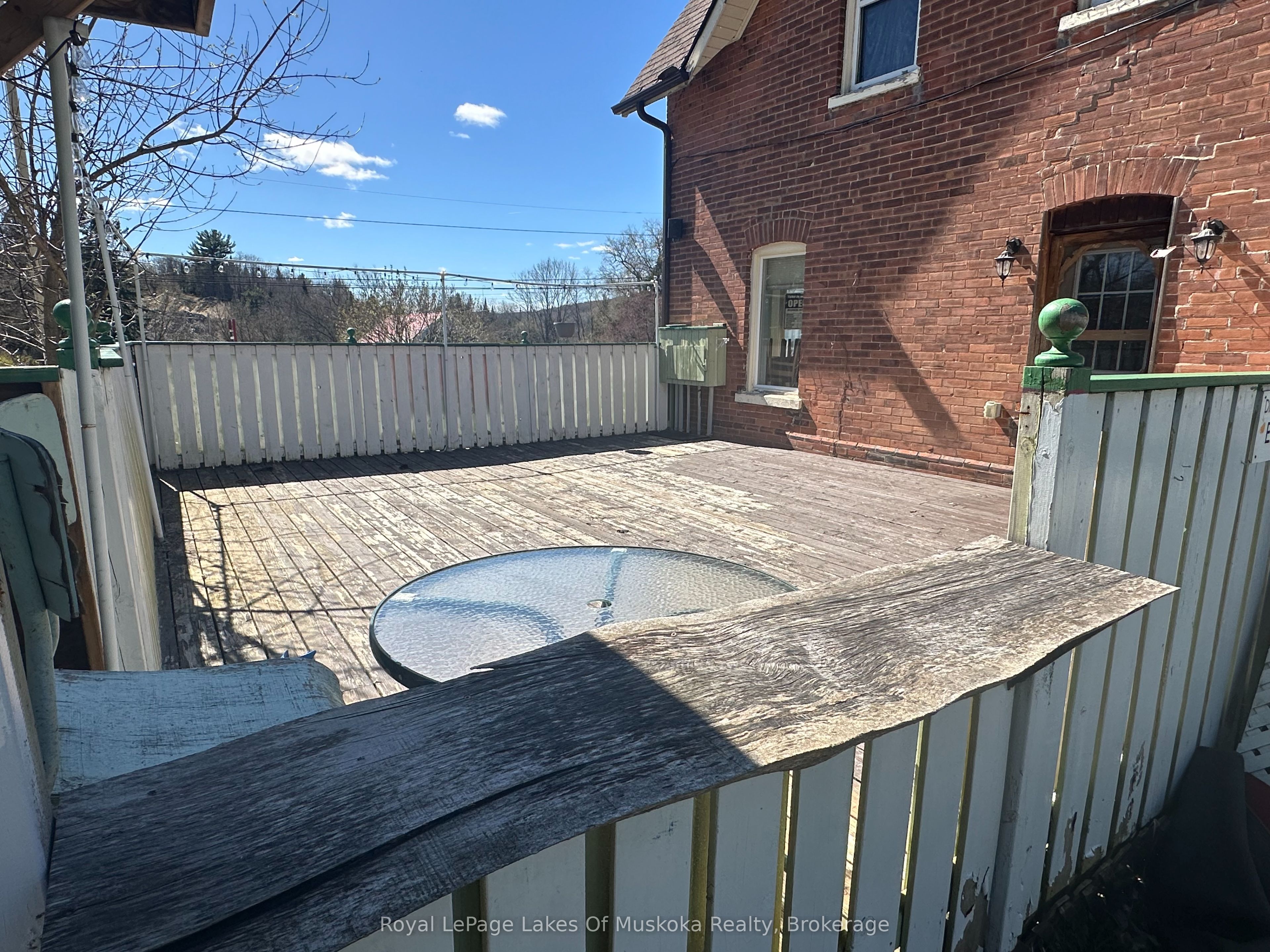 120 Ontario Street Property Photo 16