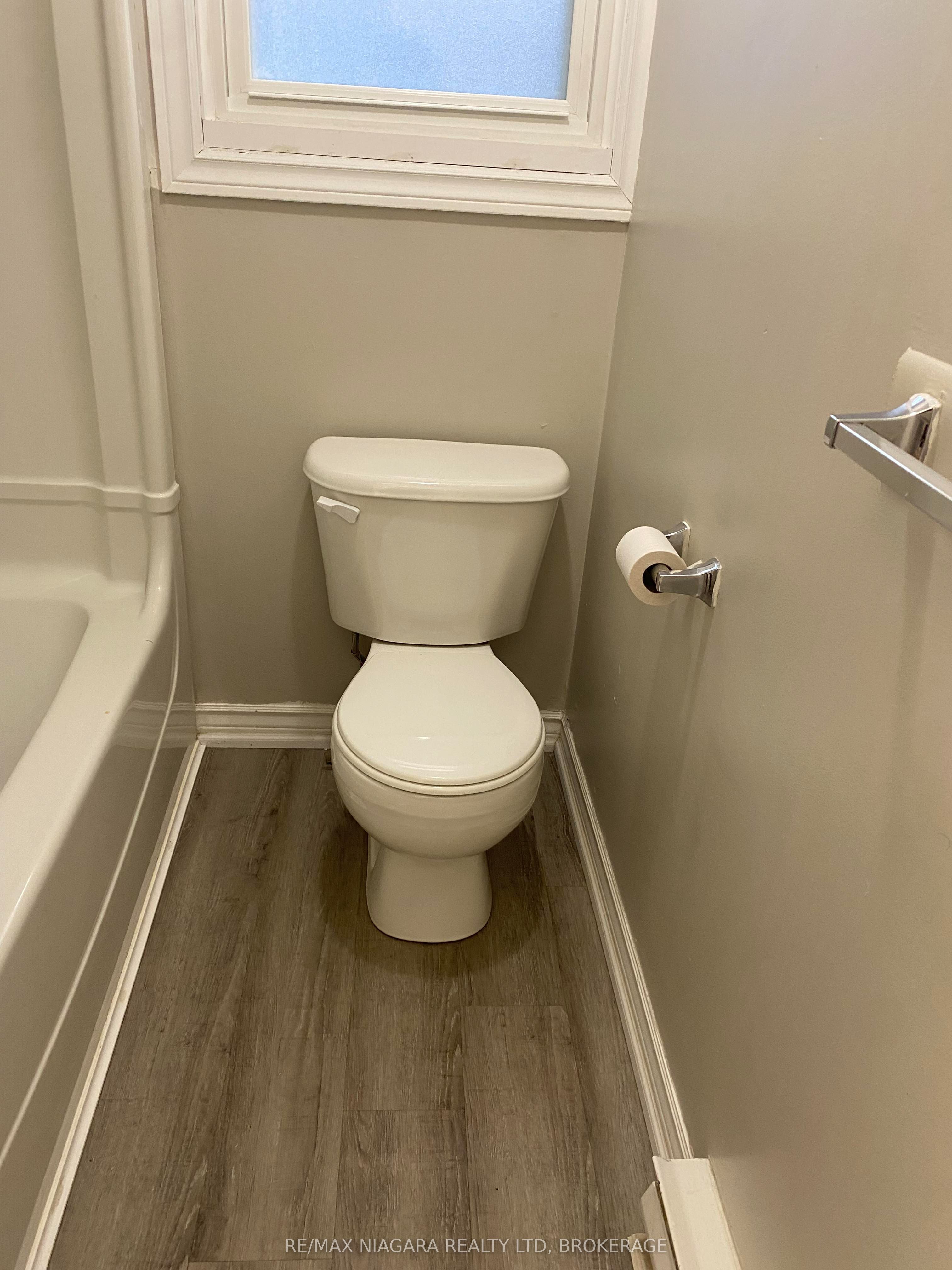 42 Vine Street Property Photo 14