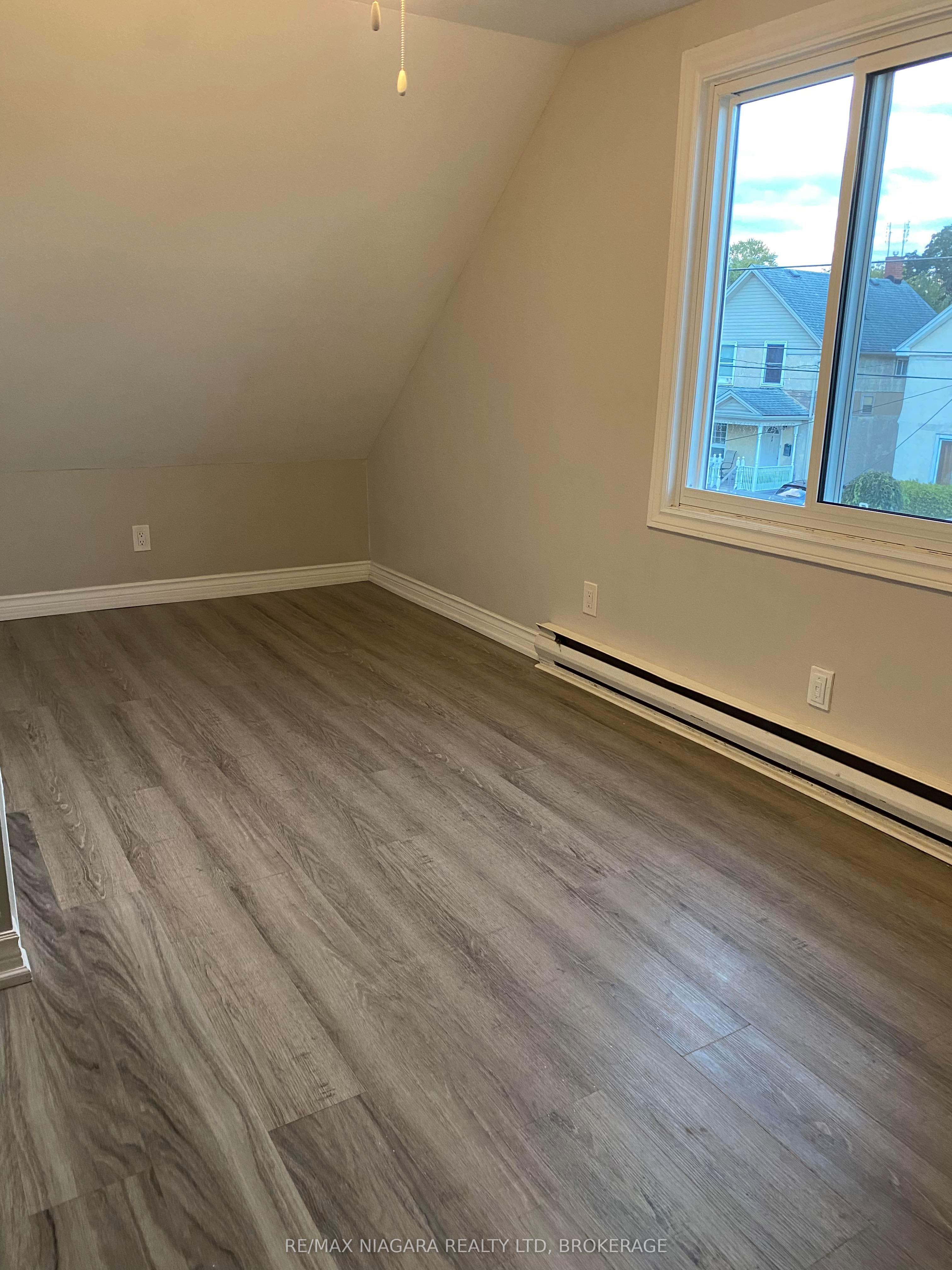 42 Vine Street Property Photo 17