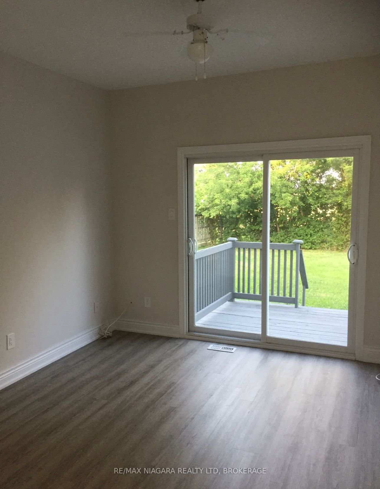 42 Vine Street Property Photo 23