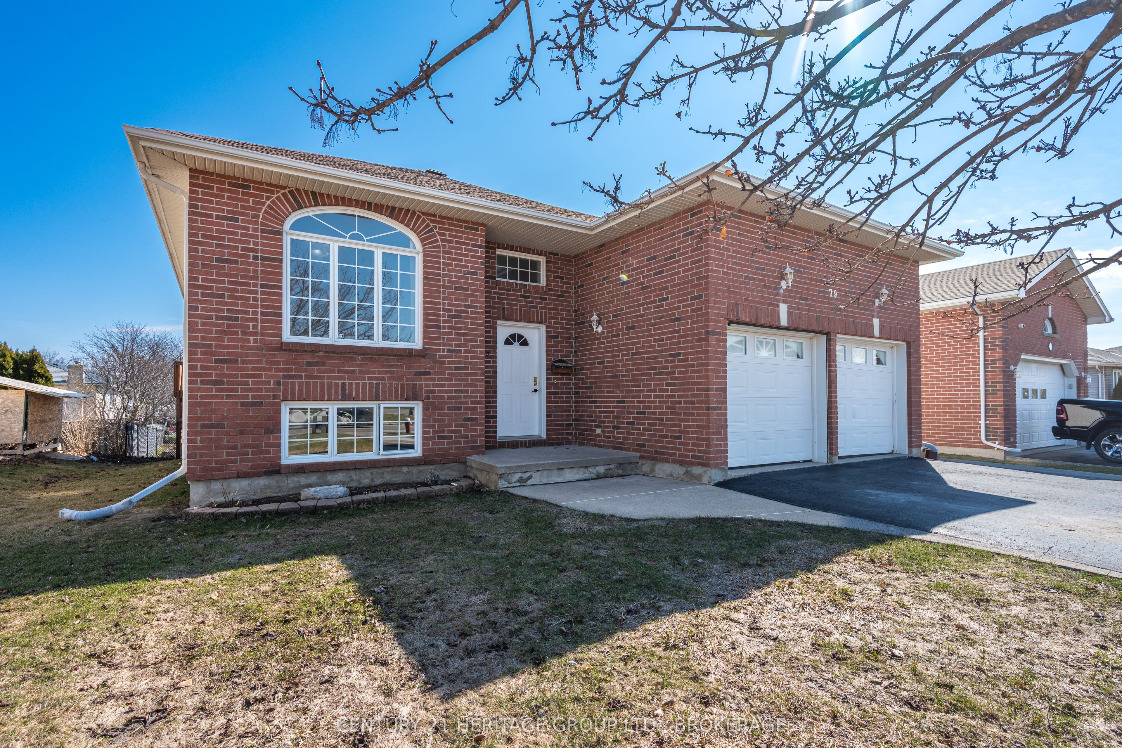 79 Speers Boulevard Property Photo 1