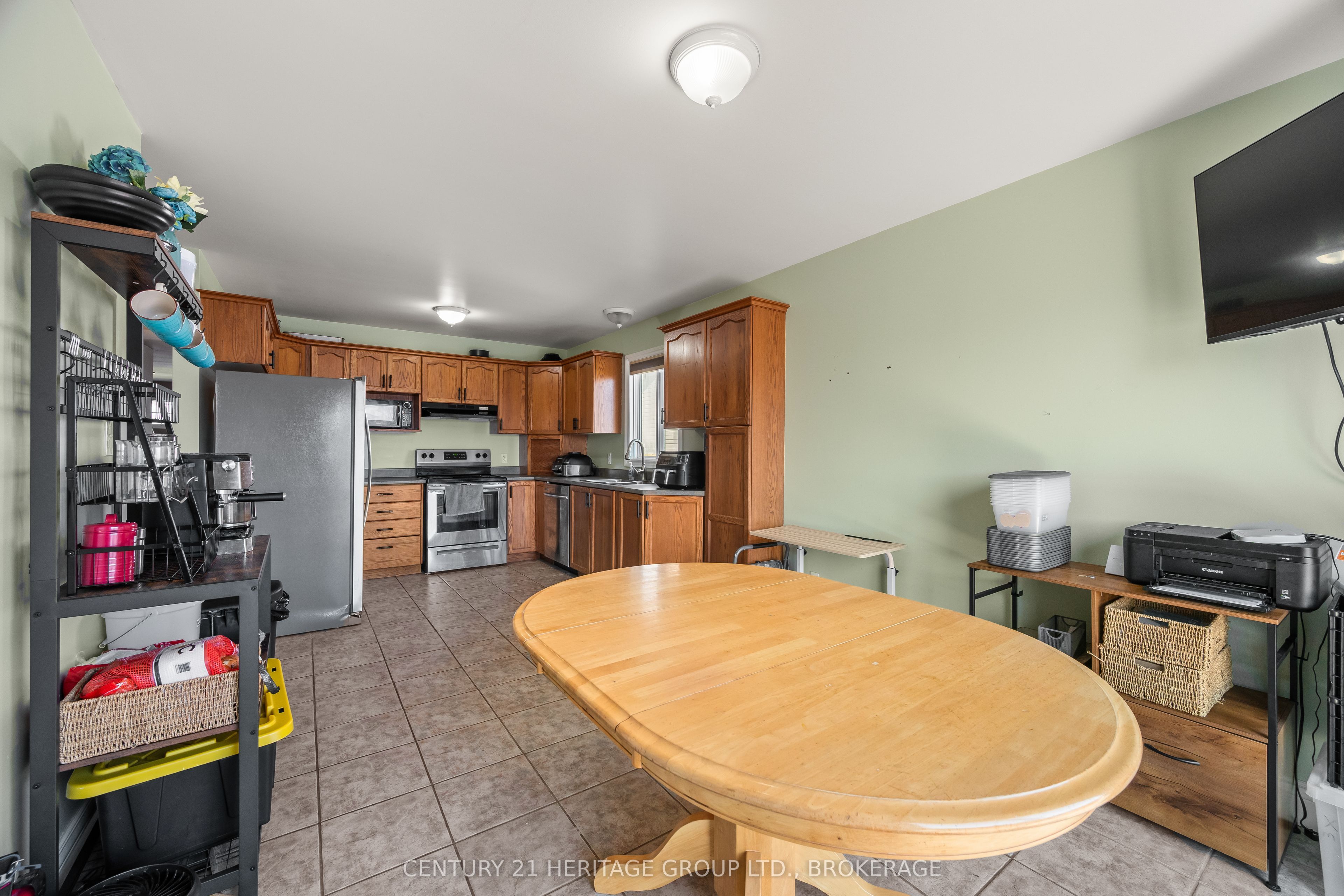79 Speers Boulevard Property Photo 15