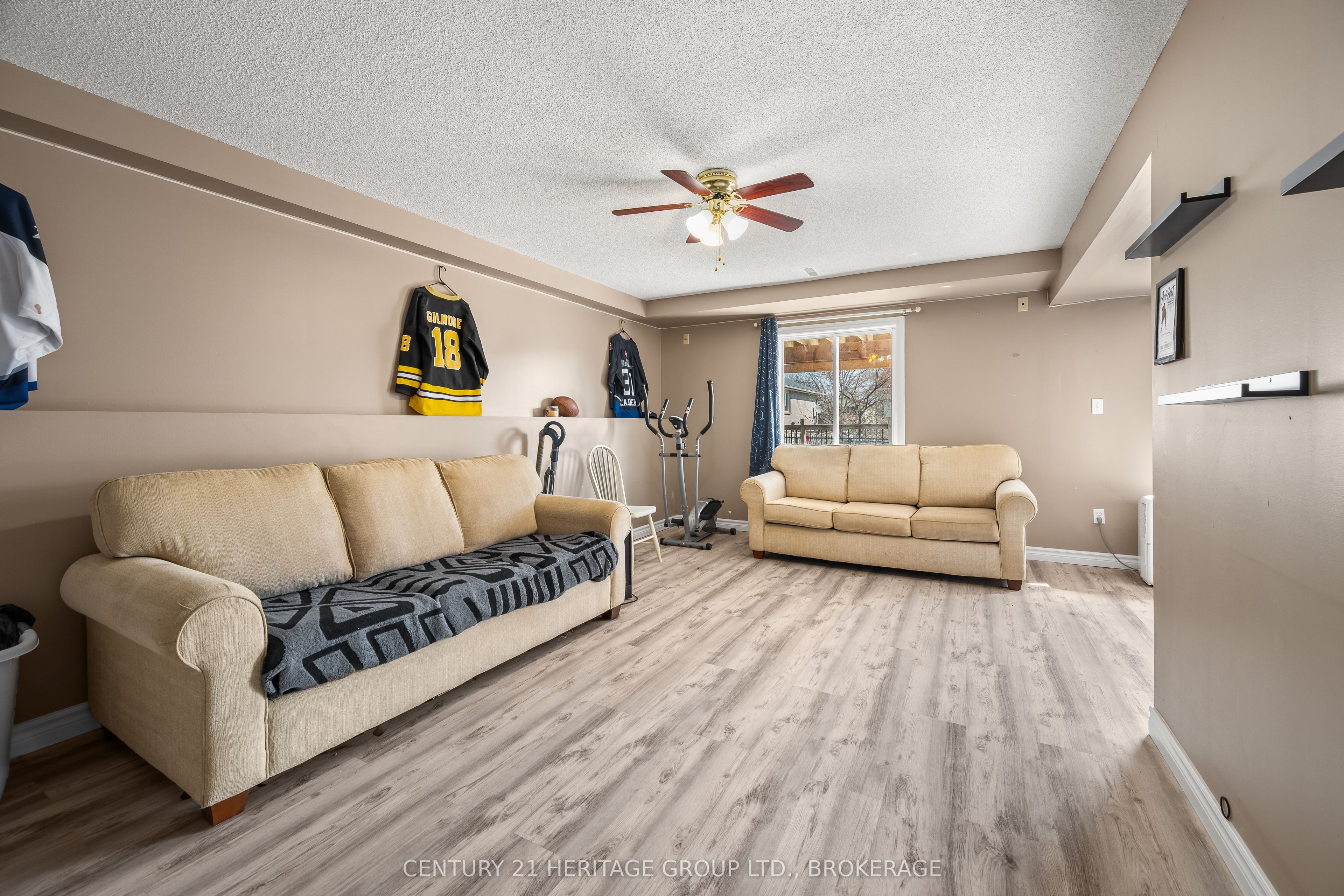 79 Speers Boulevard Property Photo 28
