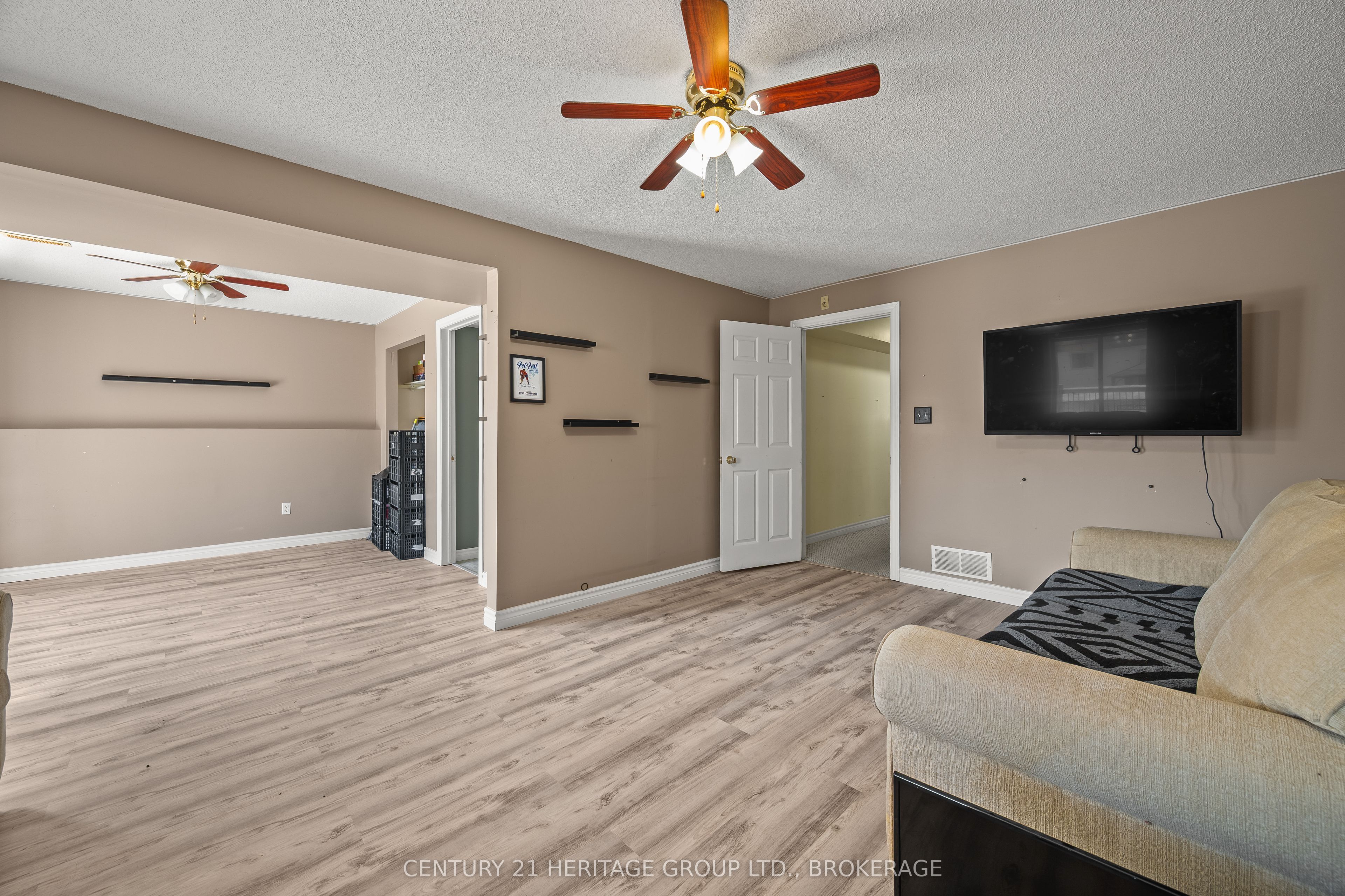 79 Speers Boulevard Property Photo 29