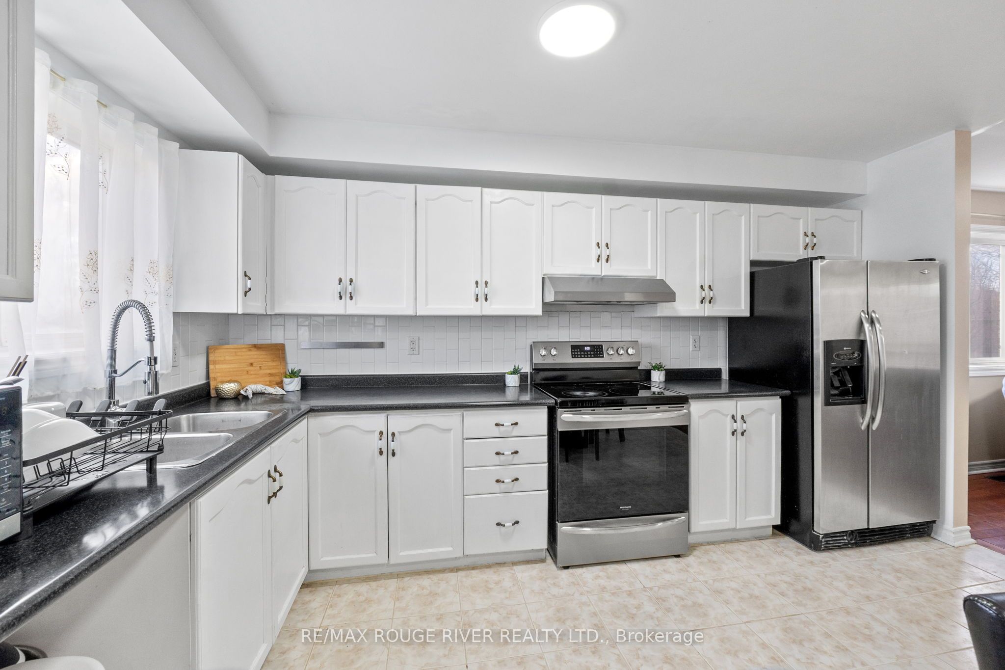 766 Munson Crescent Property Photo 19