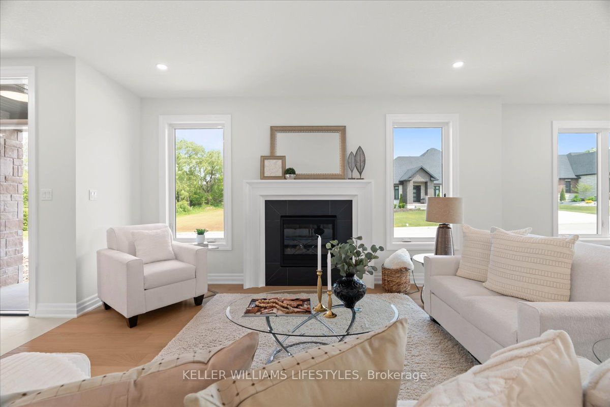 39 East Glen Drive Property Photo 9