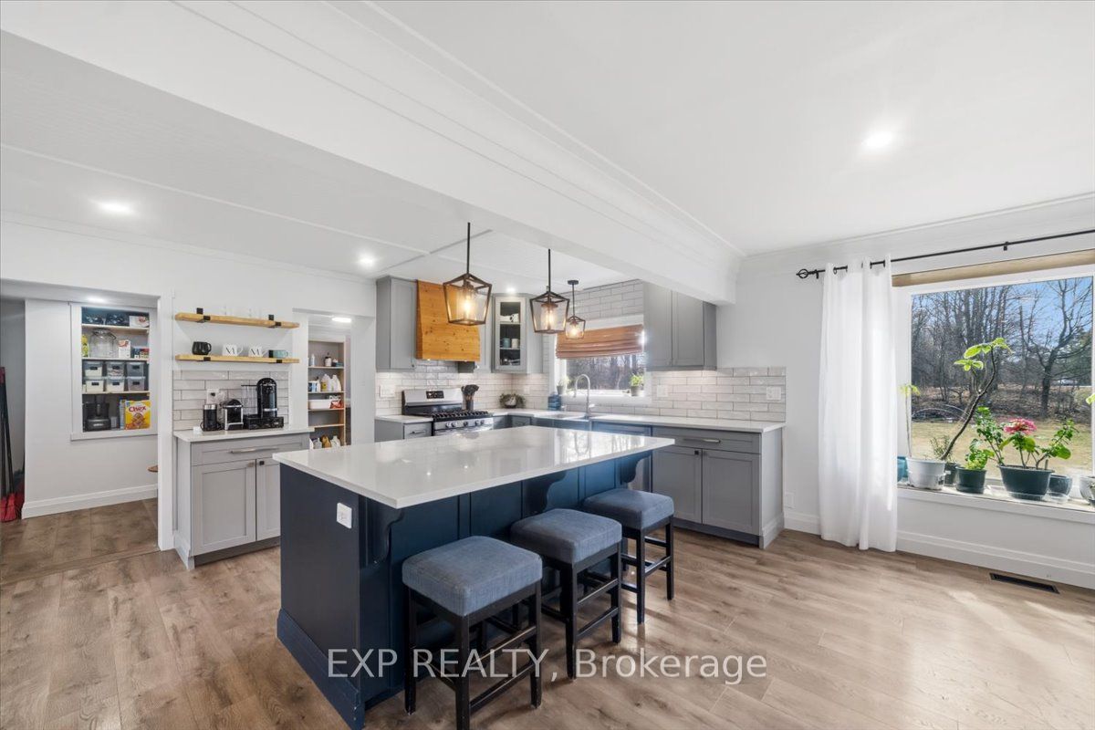 303 Bruce Rd 9 Property Photo 4