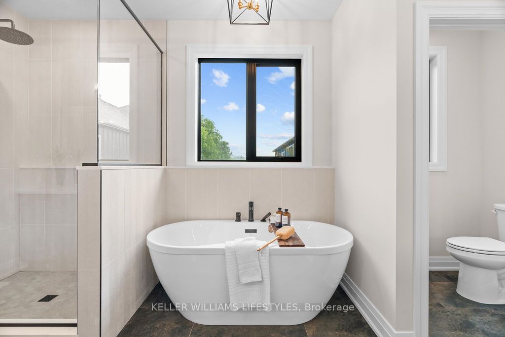 28 Alexander Gate Property Photo 26