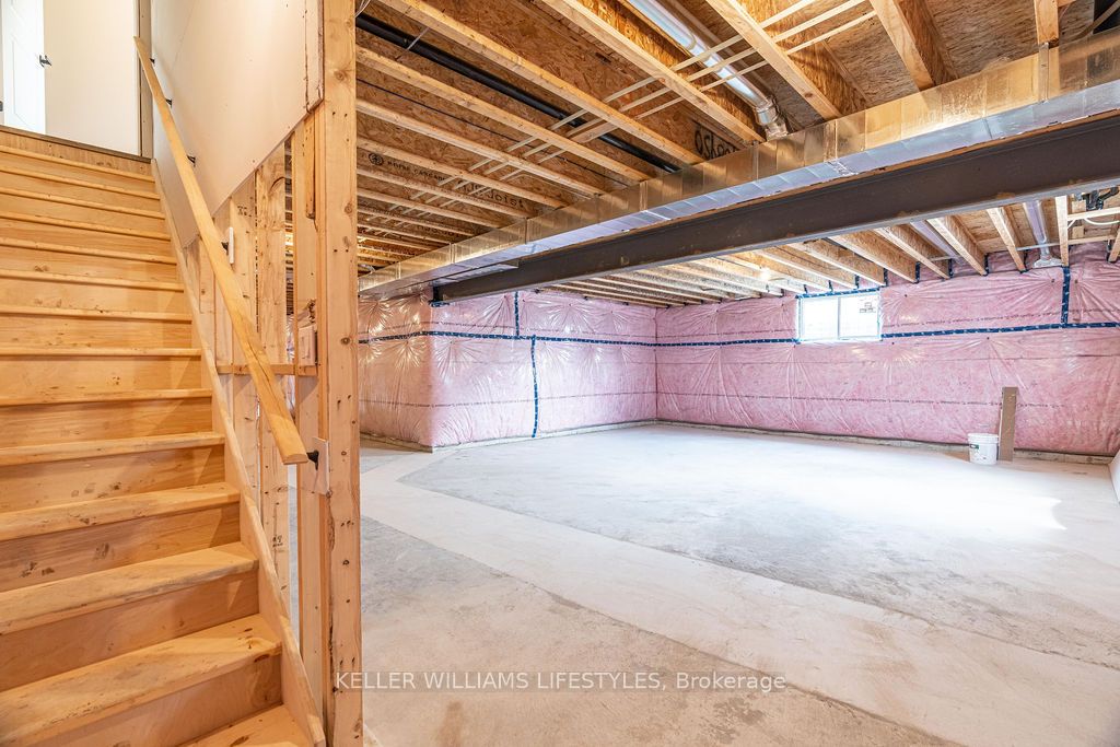 28 Alexander Gate Property Photo 33