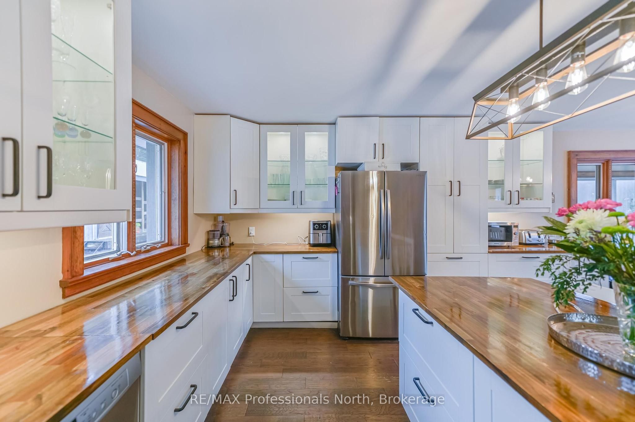 2481 North Shore Road Property Photo 7