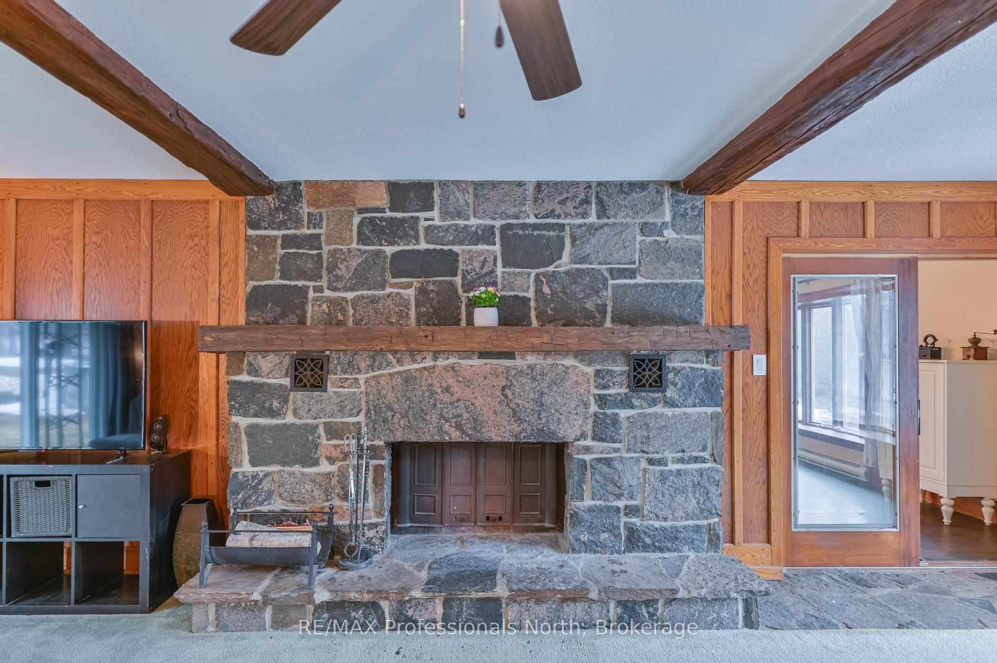 2481 North Shore Road Property Photo 12