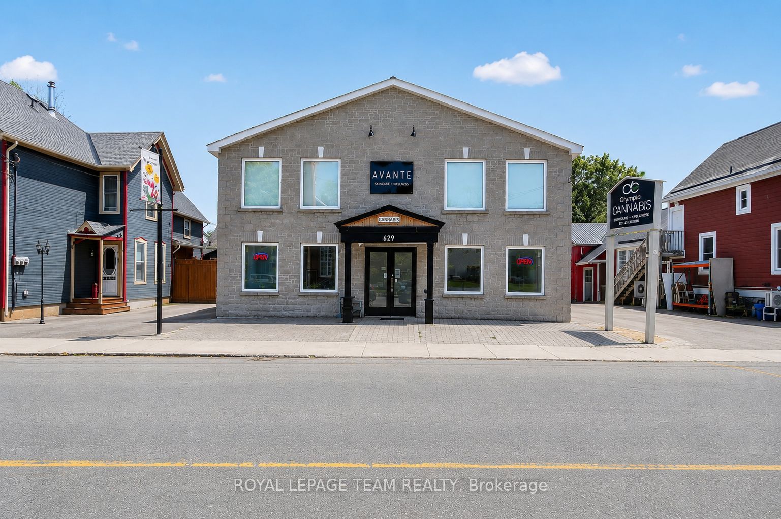 629 St Lawrence Street Property Photo 1