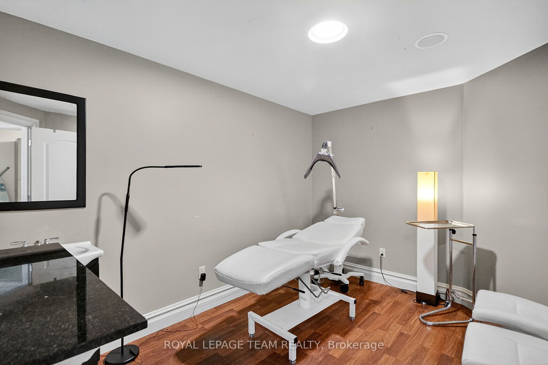 629 St Lawrence Street Property Photo 19