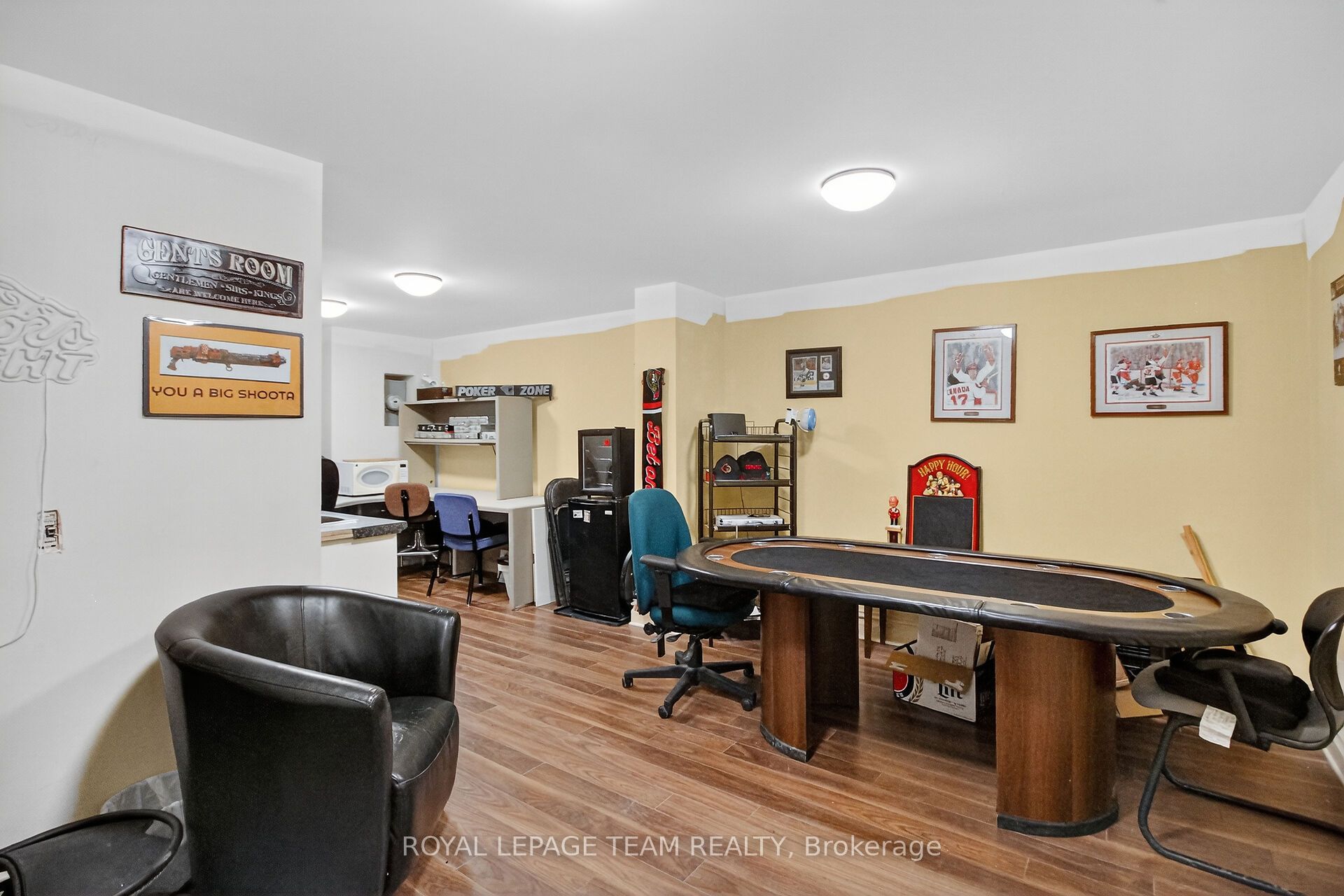 629 St Lawrence Street Property Photo 22