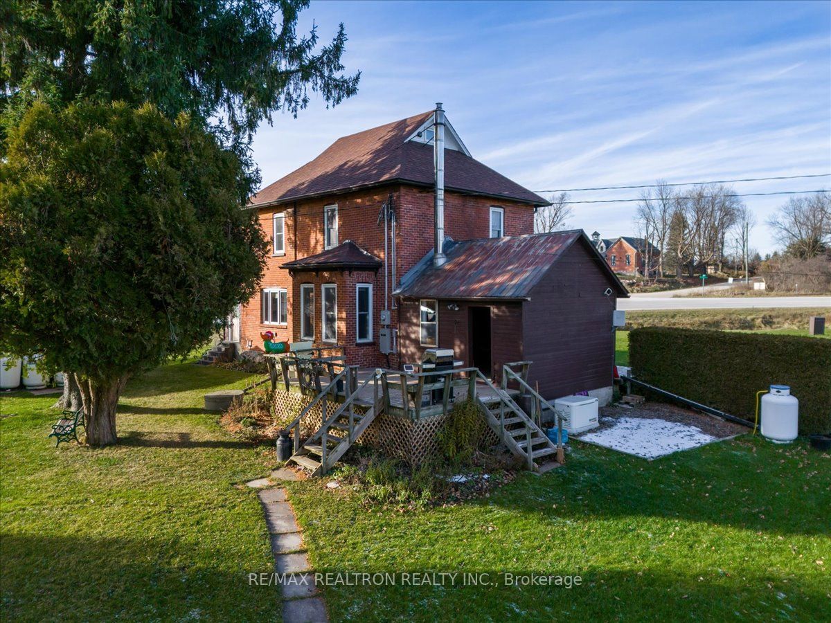 236787 13 Grey Road Property Photo 22