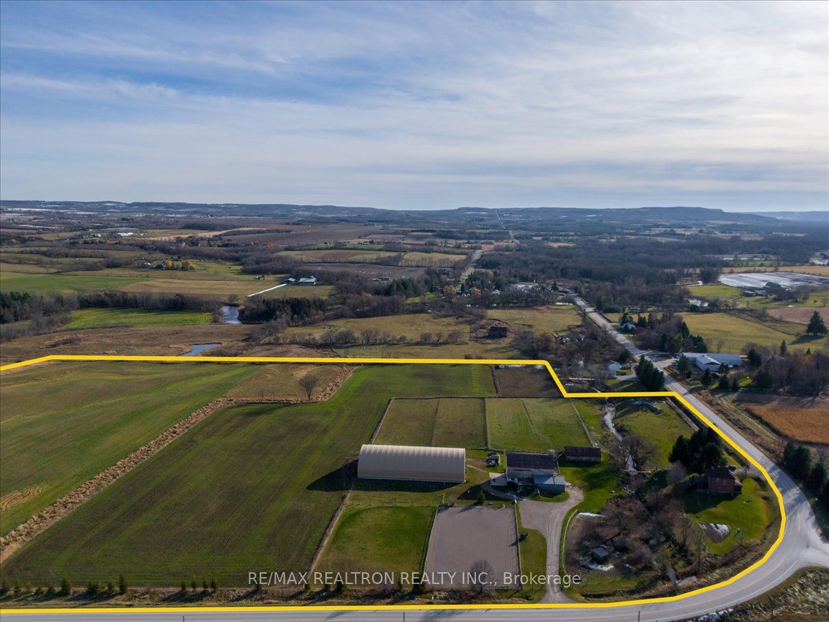 236787 13 Grey Road Property Photo 47