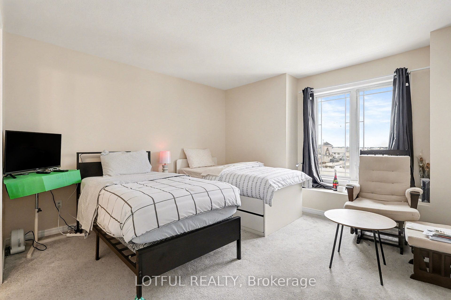 576 Lakeridge Drive Property Photo 23
