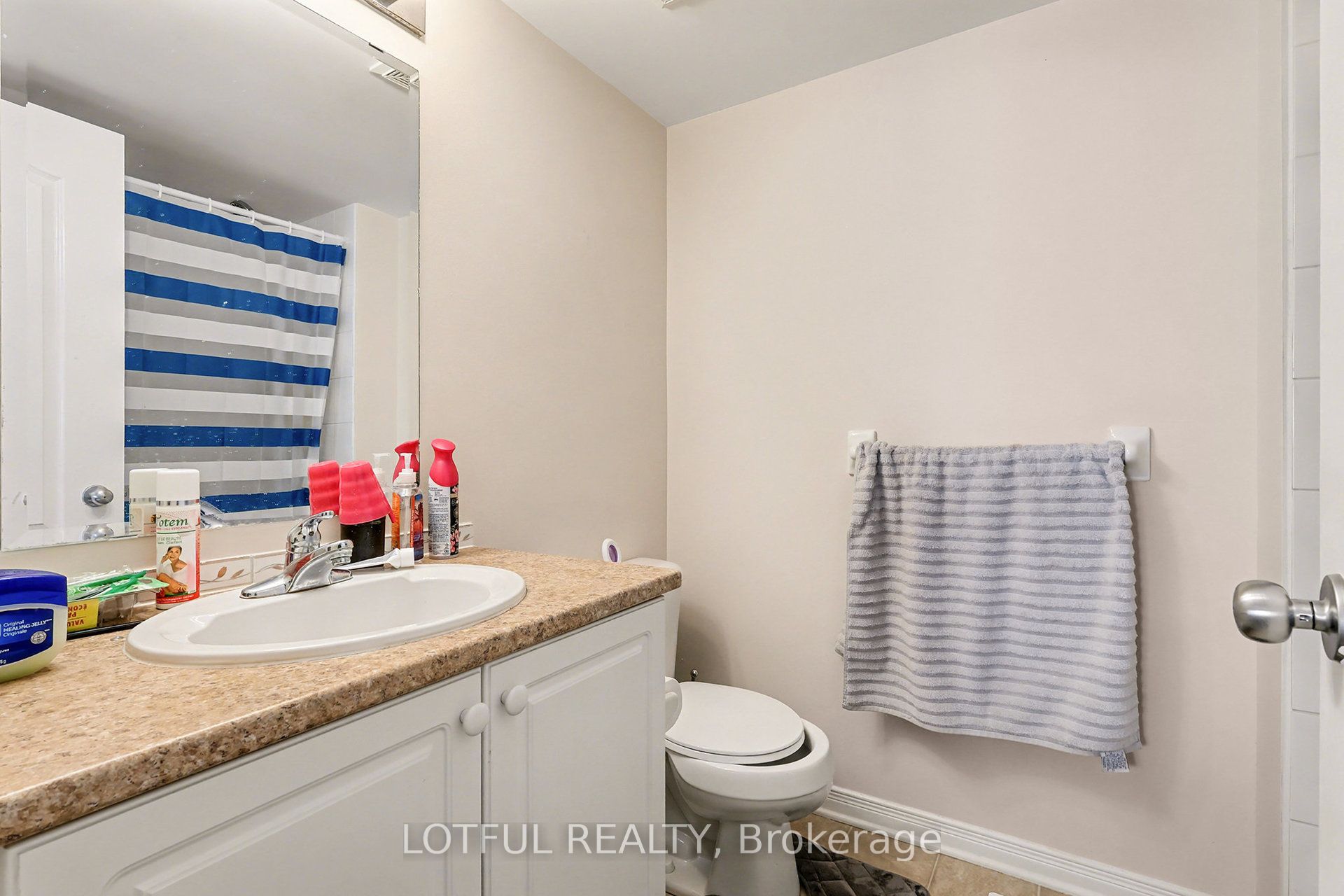 576 Lakeridge Drive Property Photo 25