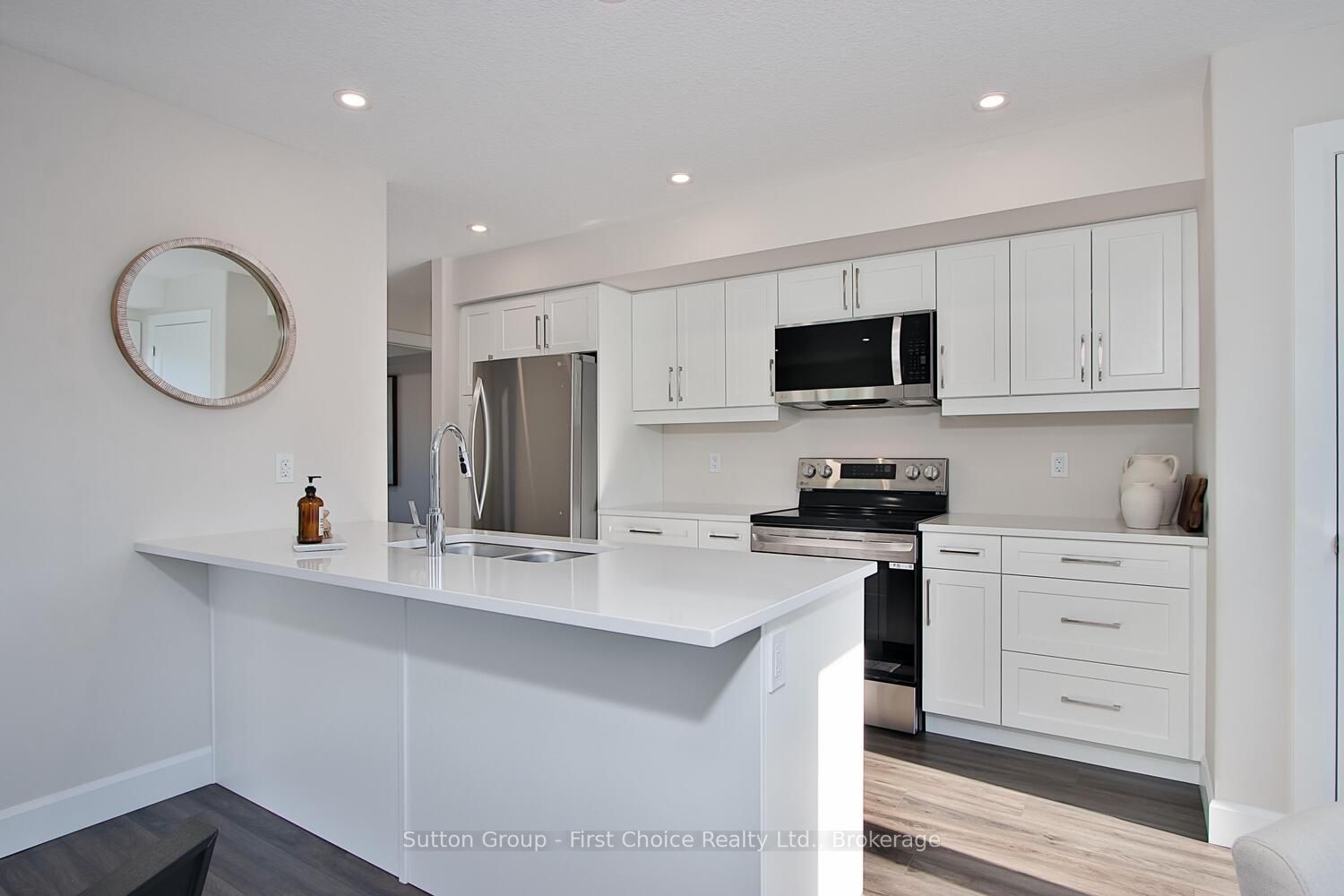 3202 Vivian Line Unit 35 Property Photo 12