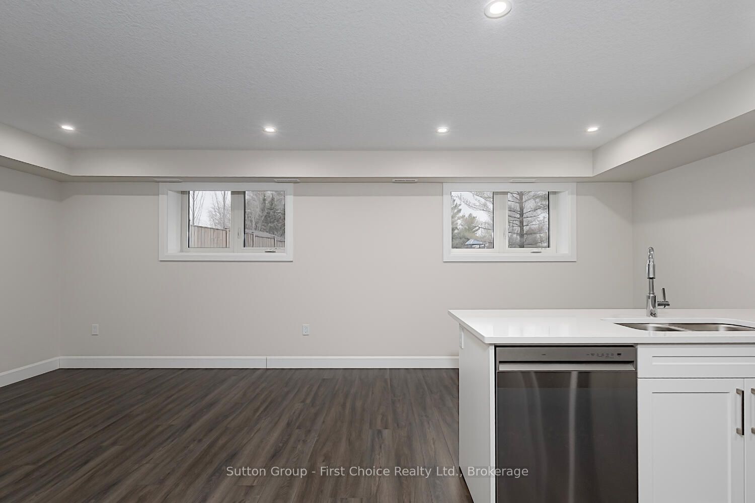 3202 Vivian Line Unit 32 Property Photo 10