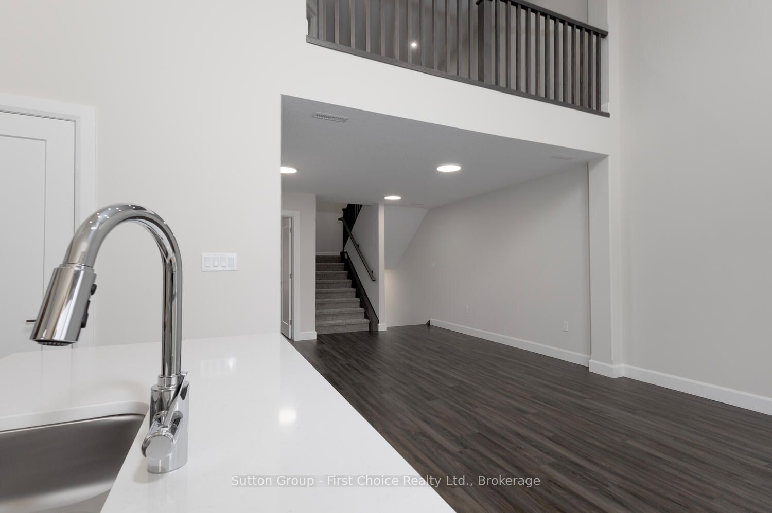 3202 Vivian Line Unit 30 Property Photo 11
