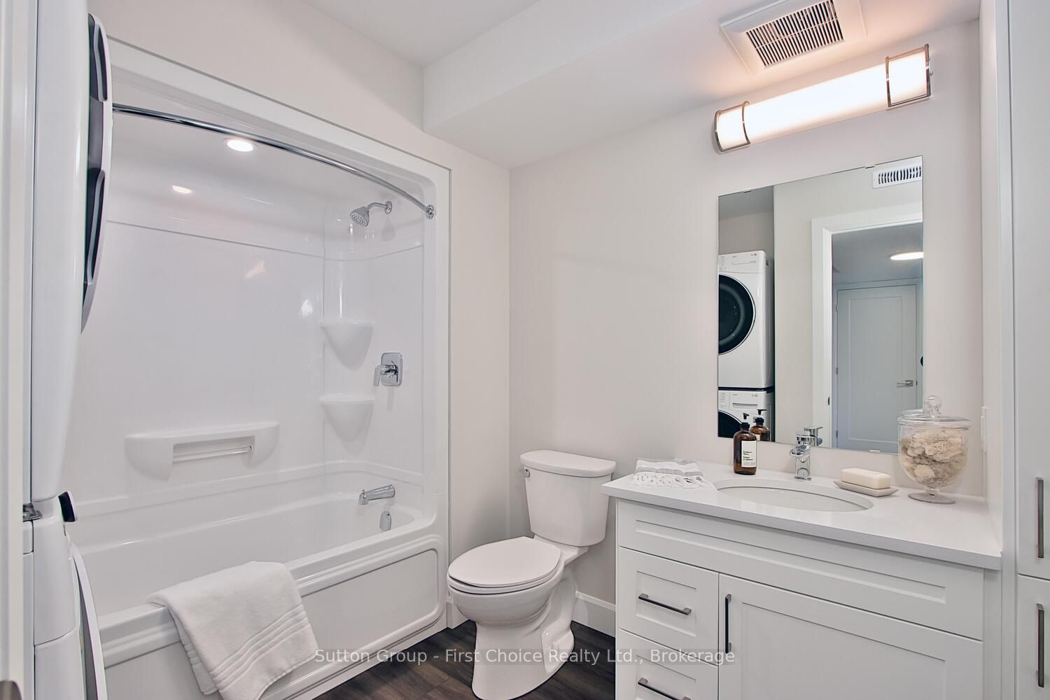 3202 Vivian Line Unit 13 Property Photo 13