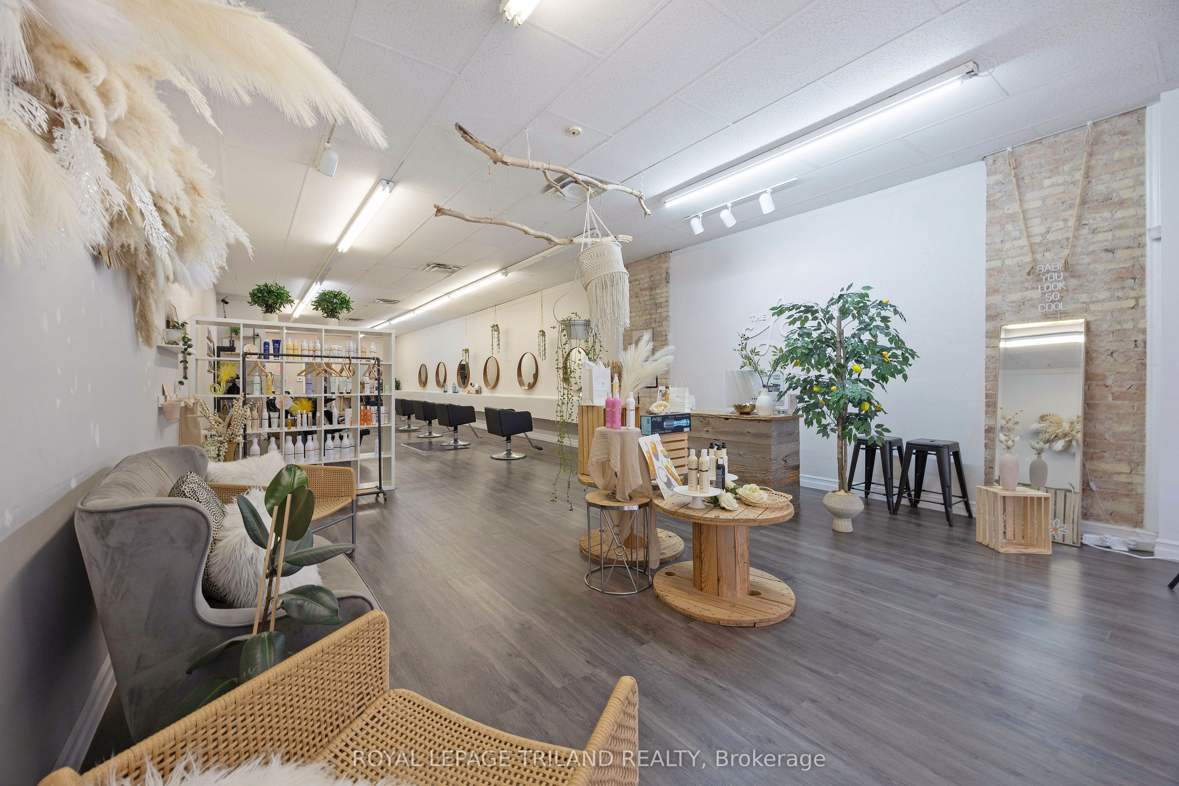 575 Talbot Street Property Photo 4