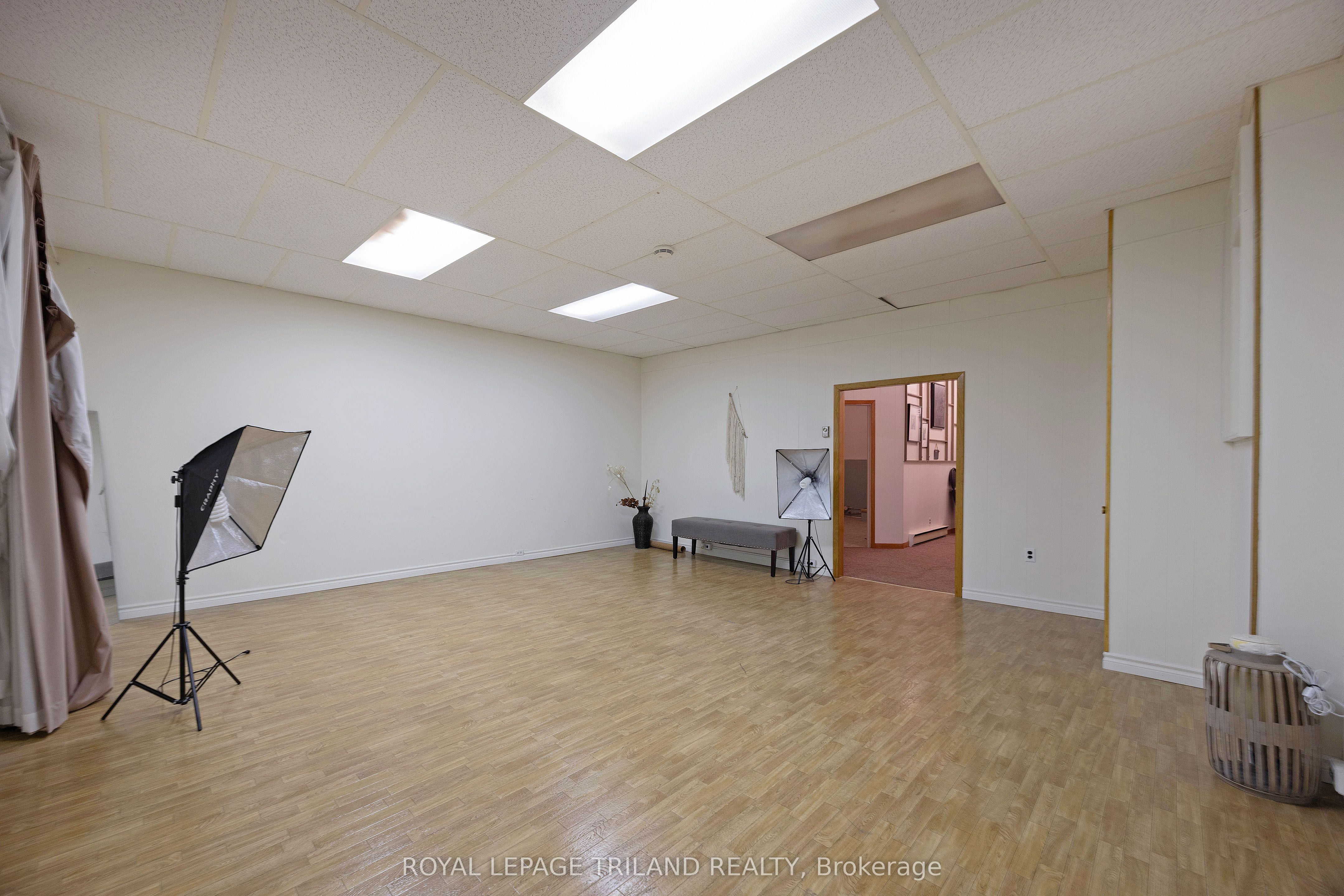 575 Talbot Street Property Photo 26