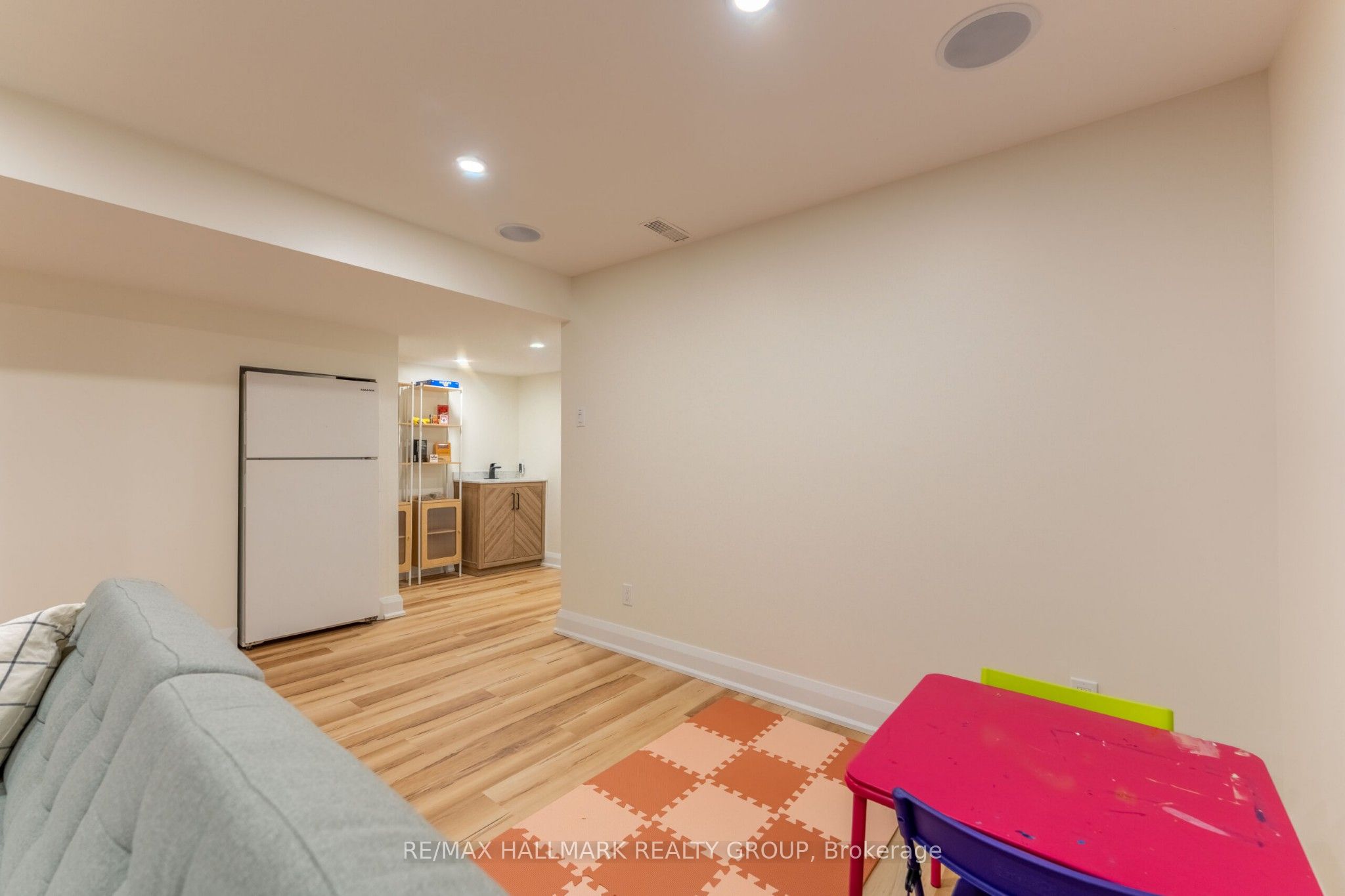 820 Grenon Avenue Property Photo 29