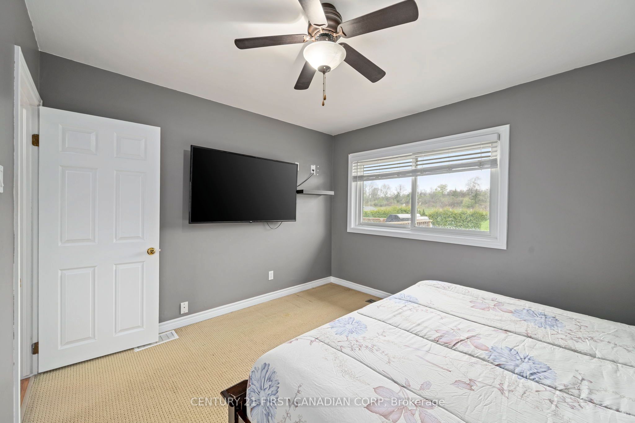 2720 Catherine Street Property Photo 16