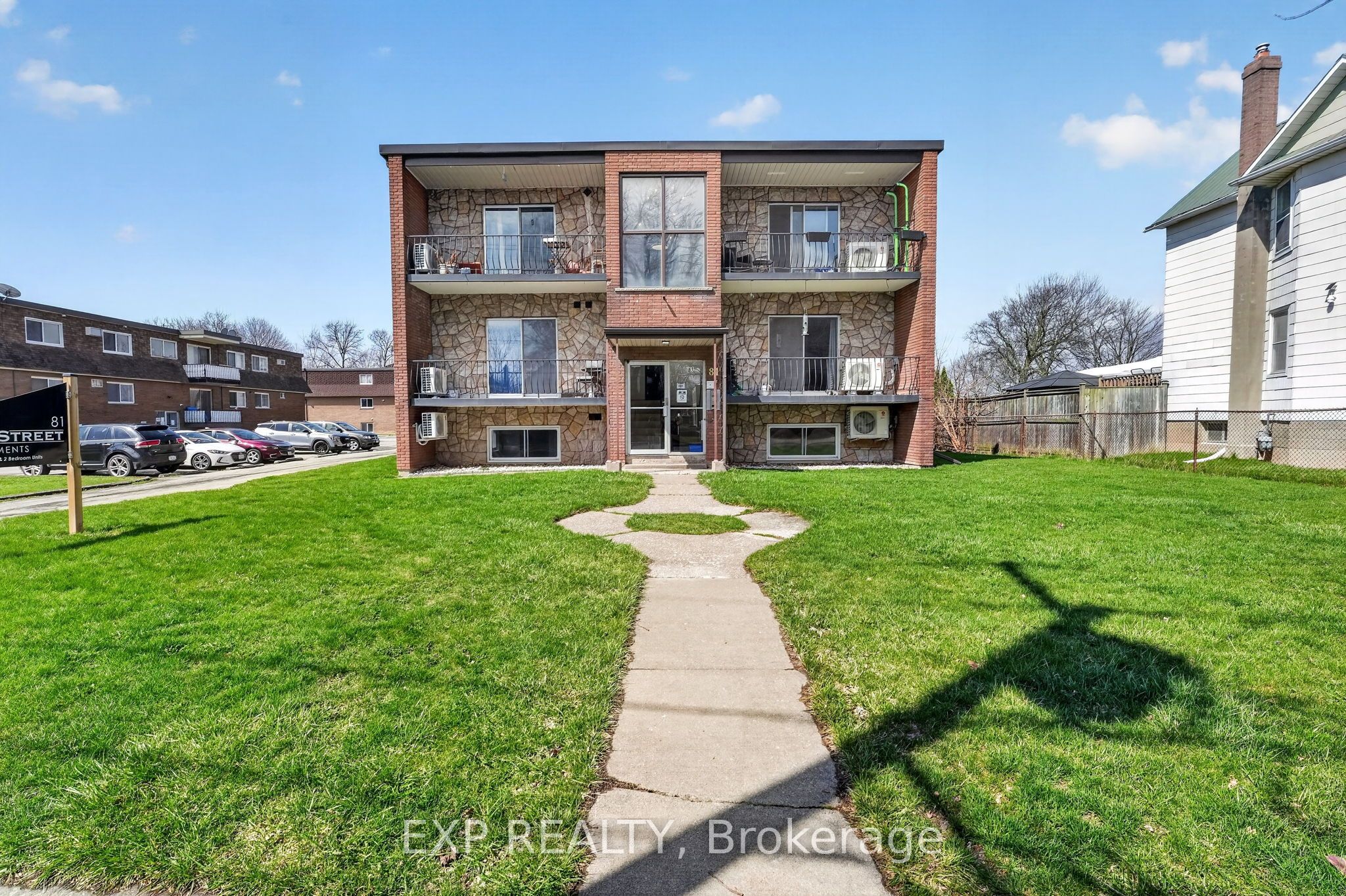 81 Empire Street Property Photo 2
