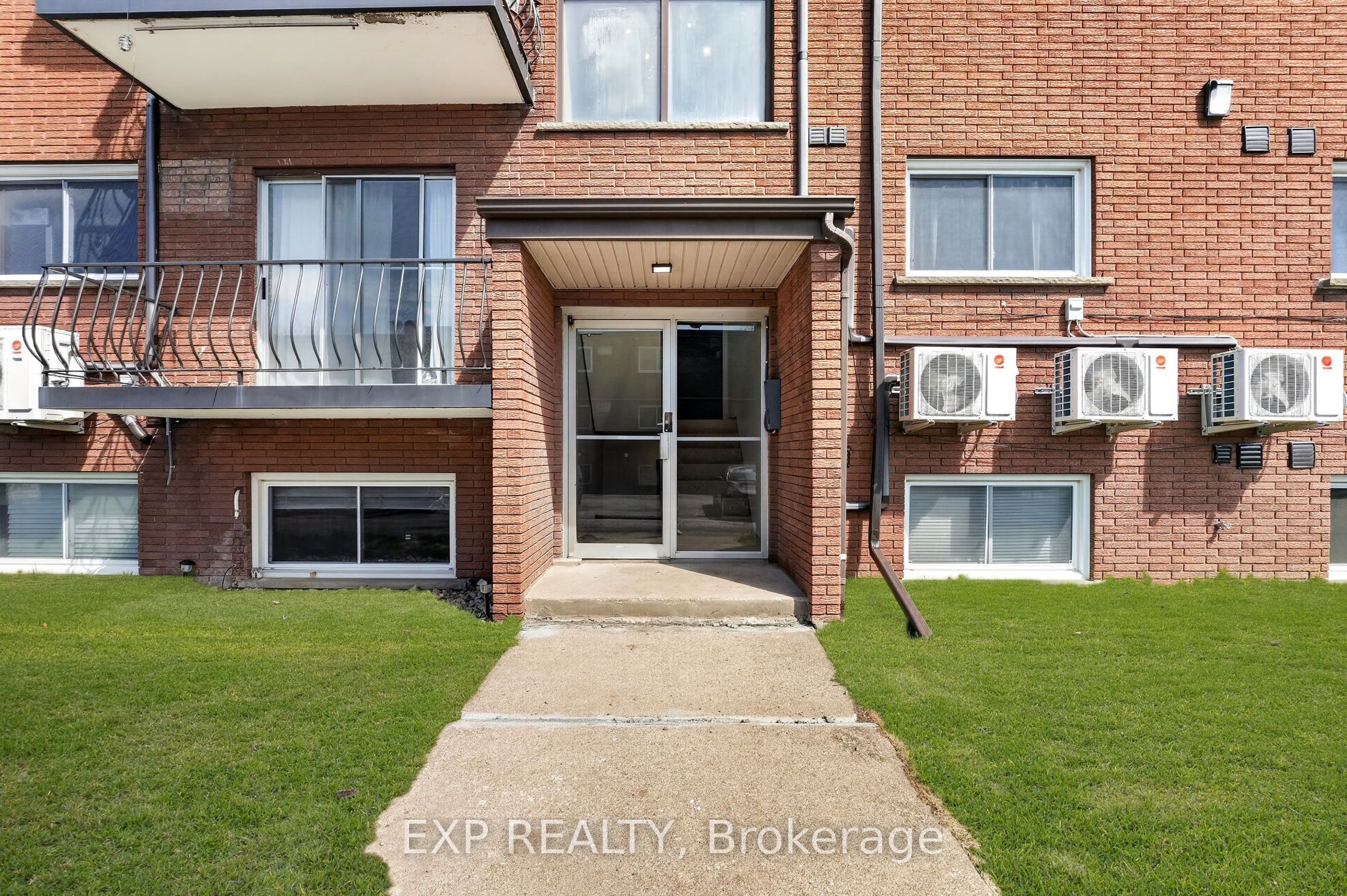 81 Empire Street Property Photo 7