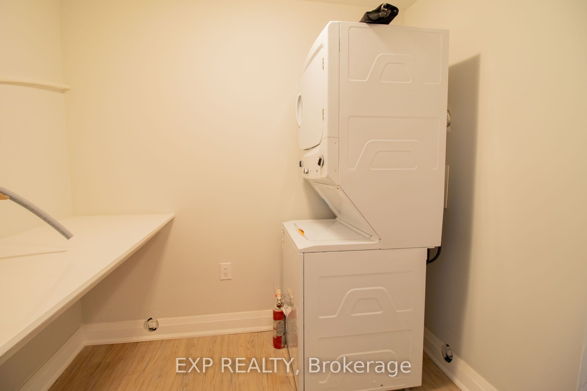81 Empire Street Property Photo 28