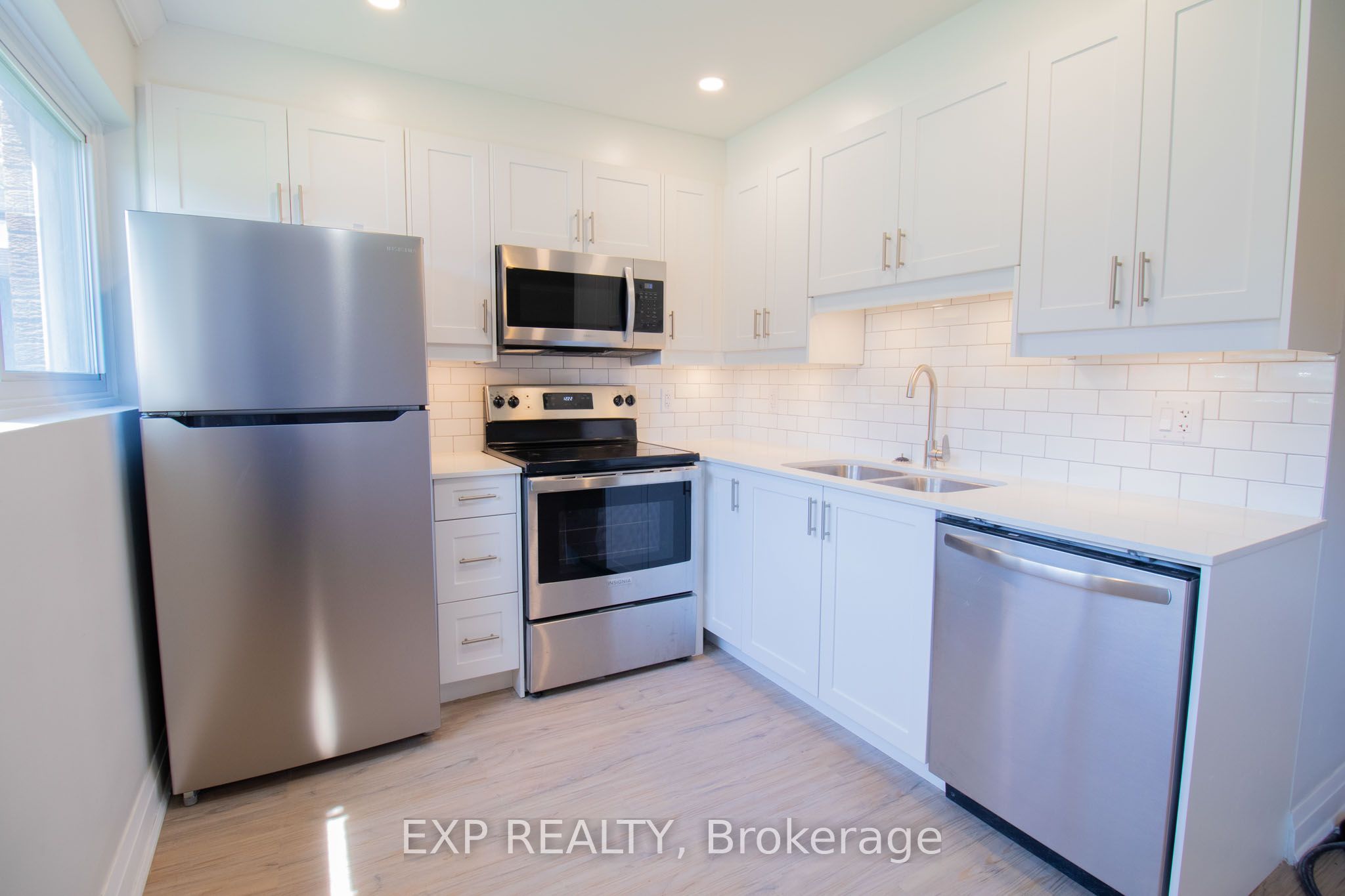 81 Empire Street Property Photo 32