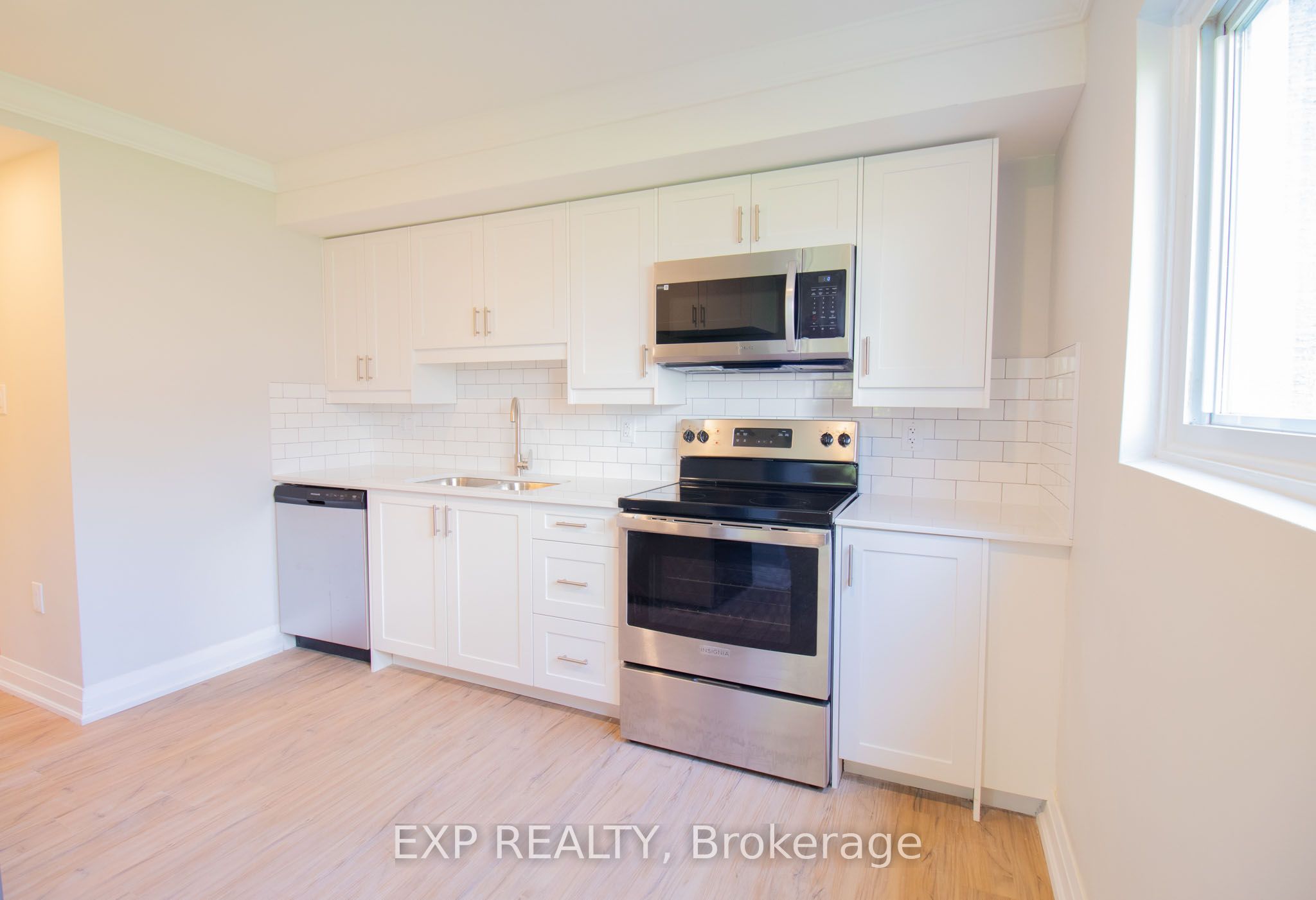 81 Empire Street Property Photo 35