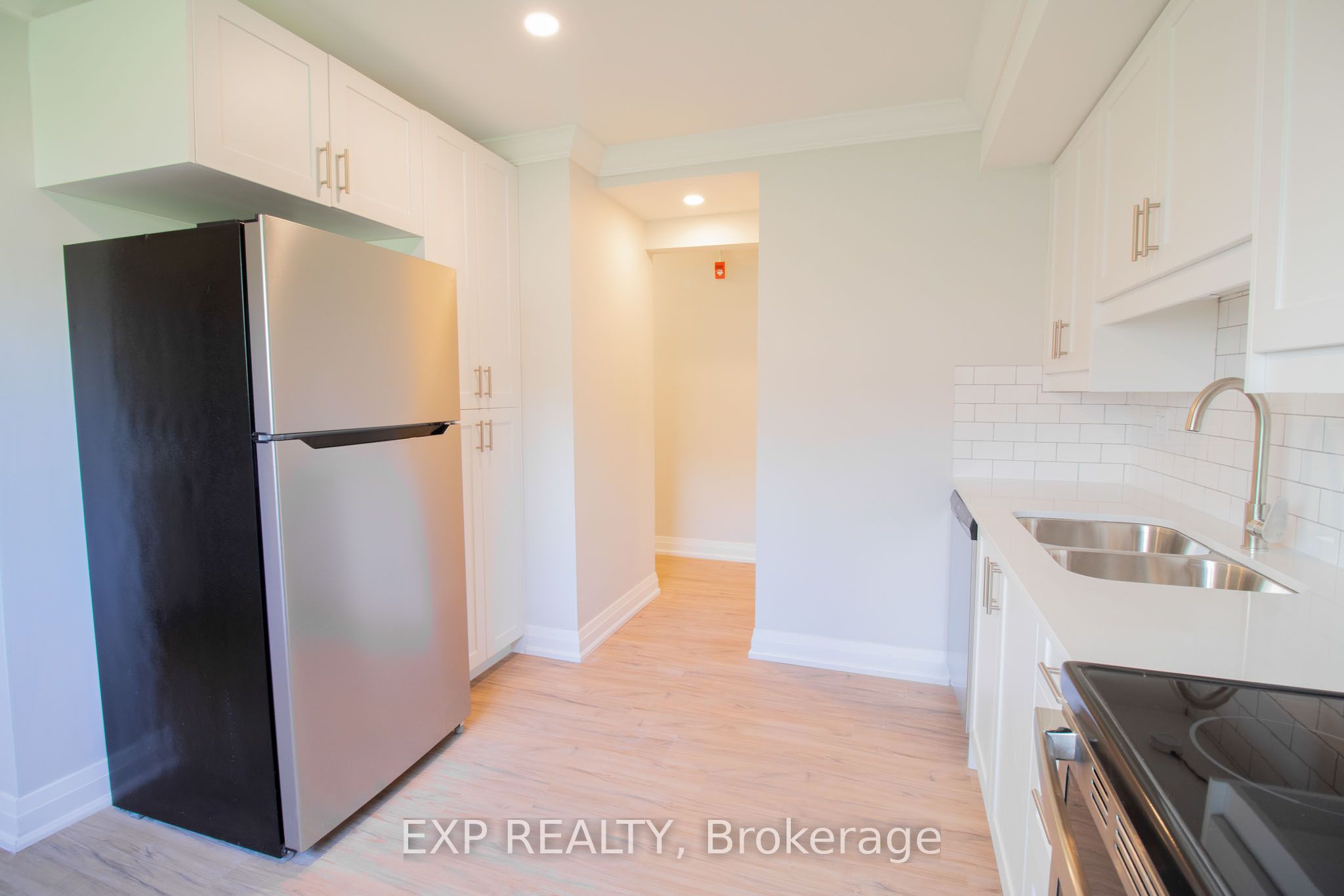 81 Empire Street Property Photo 37
