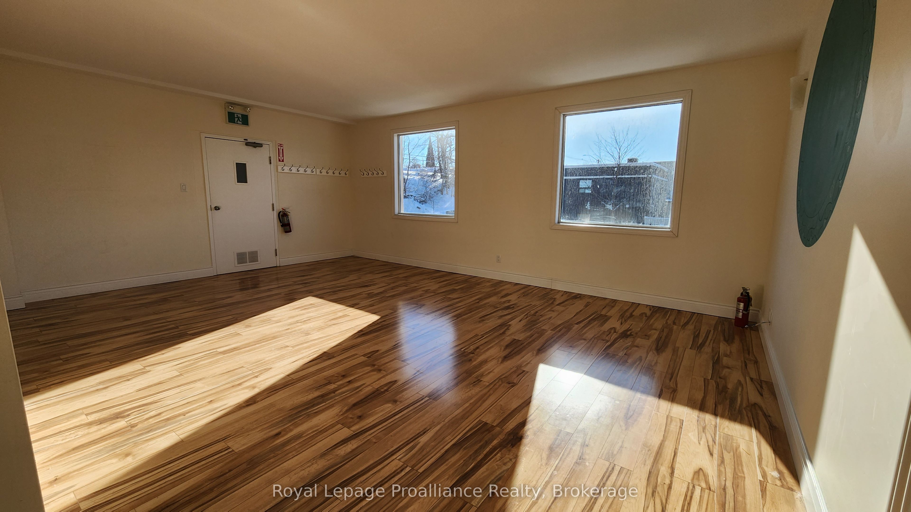 354 Pinnacle Street C Property Photo 5