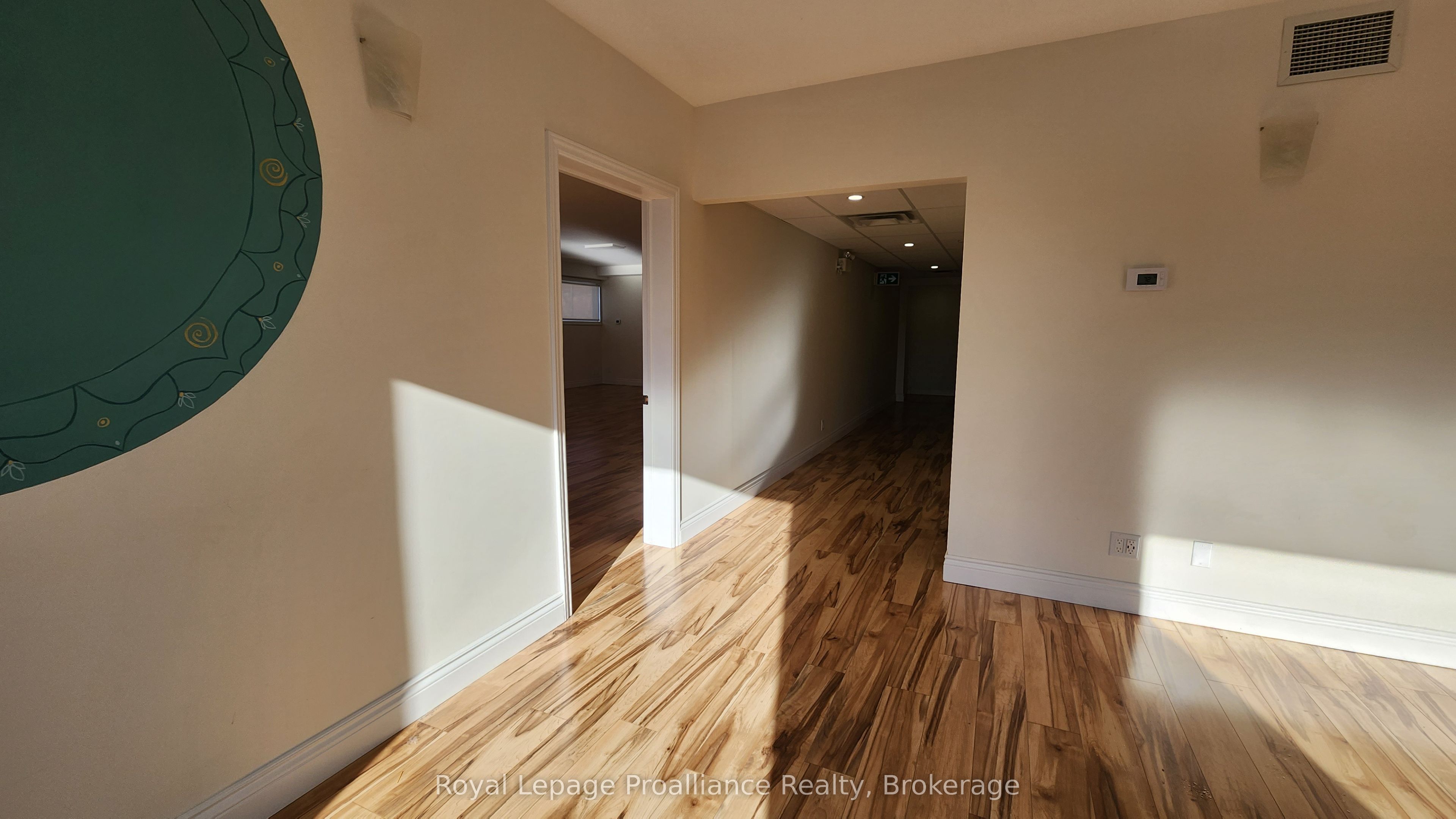 354 Pinnacle Street C Property Photo 7