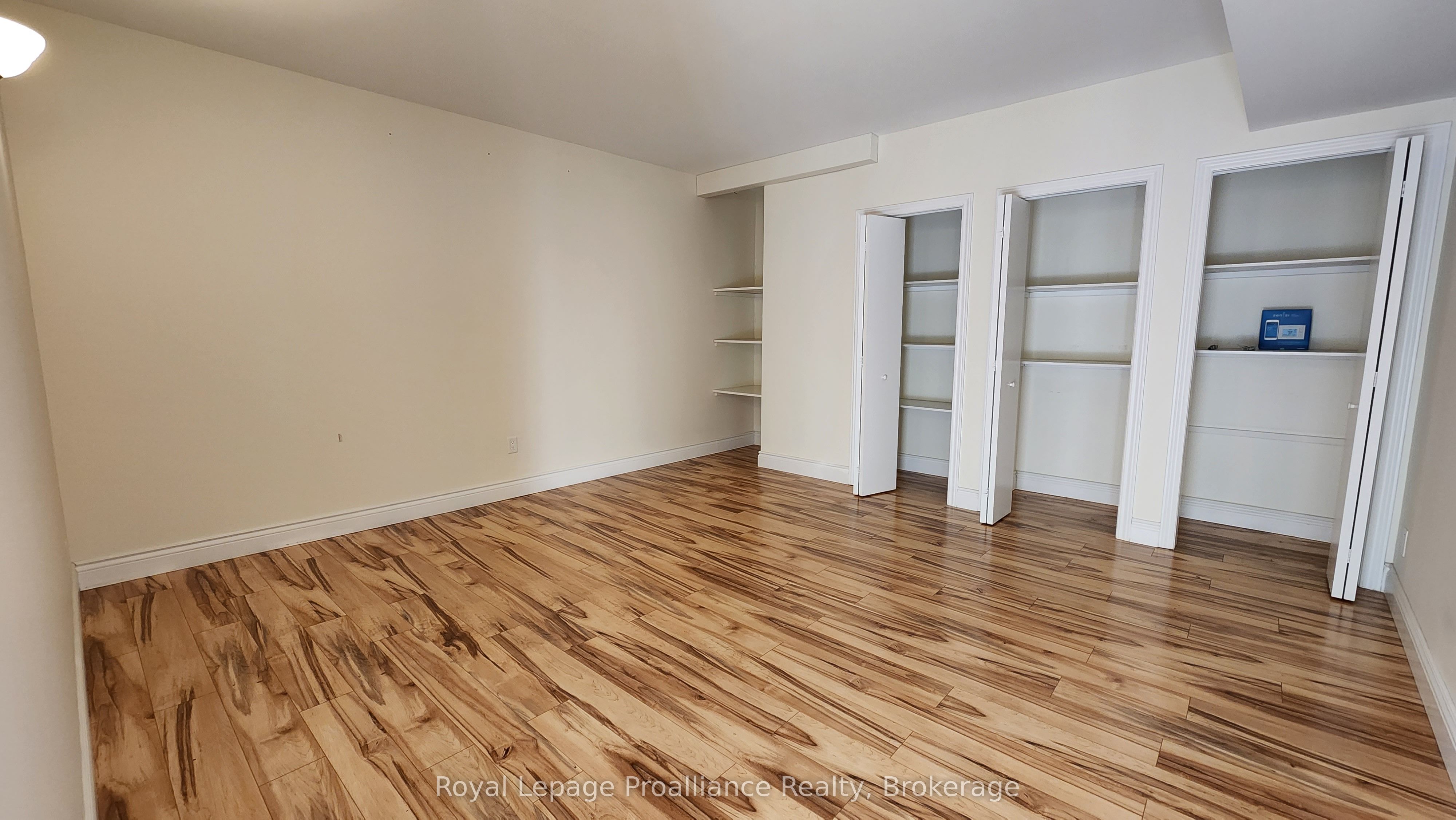 354 Pinnacle Street C Property Photo 9