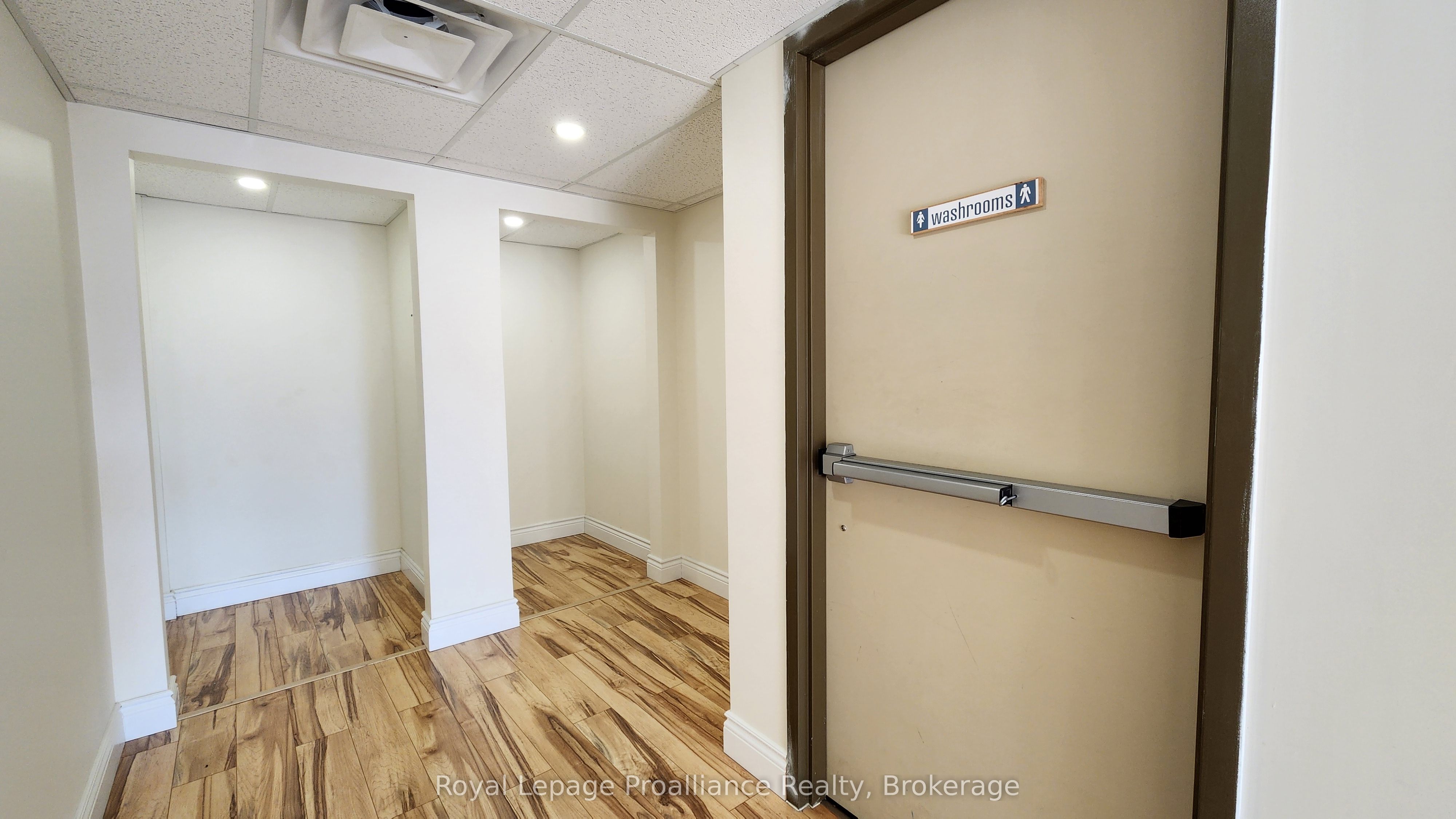 354 Pinnacle Street C Property Photo 11