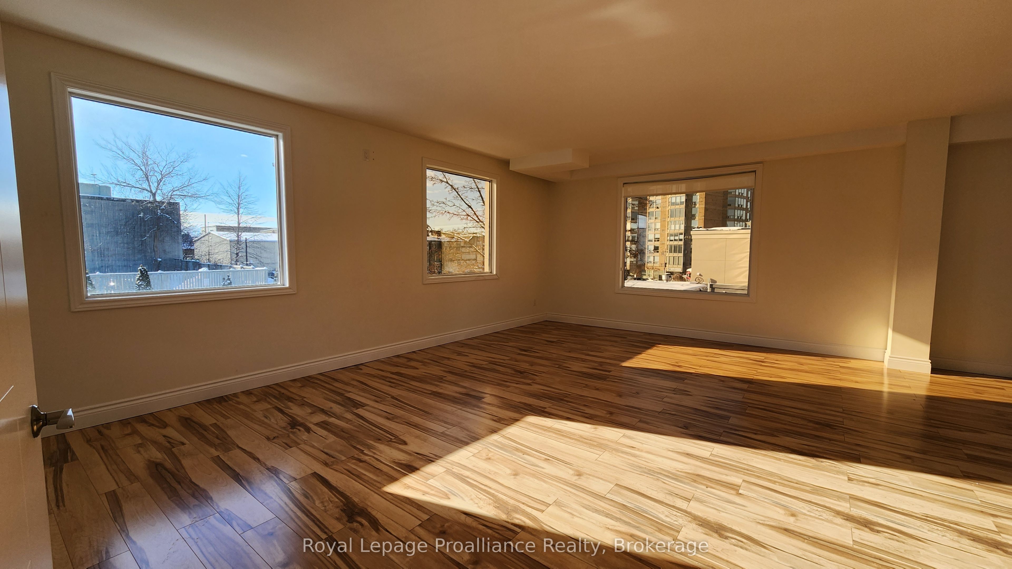354 Pinnacle Street C Property Photo 13