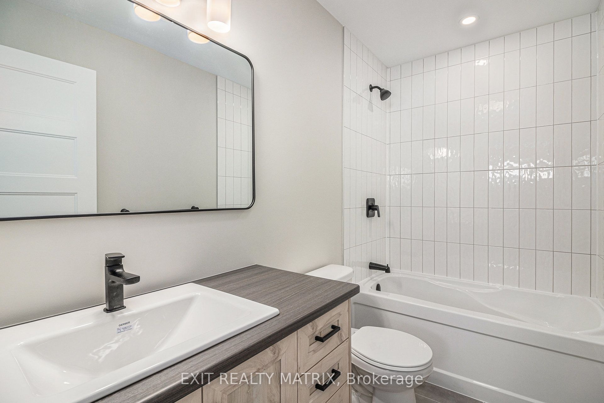 181 Carpe Street Property Photo 12