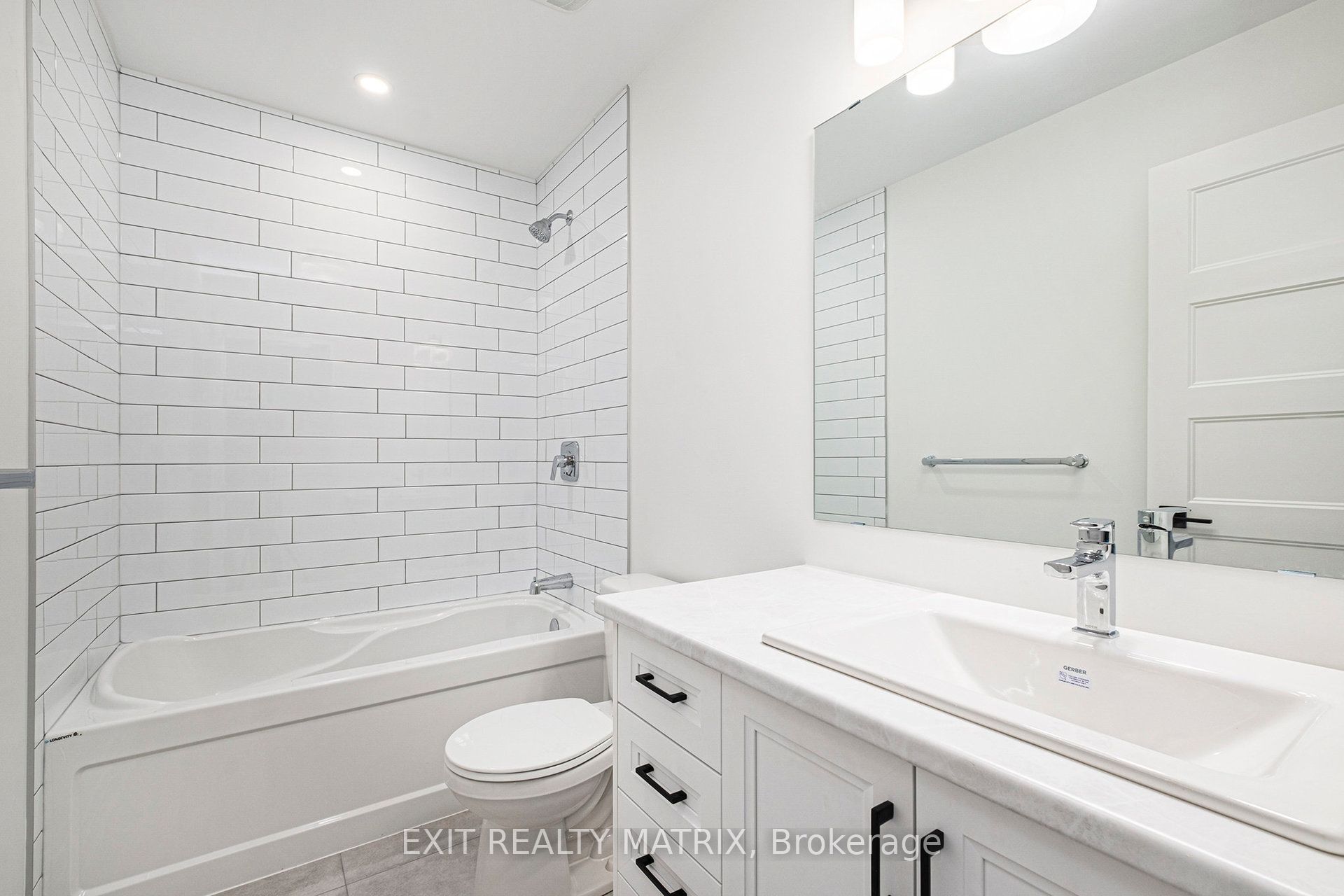 185 Carpe Street Property Photo 10