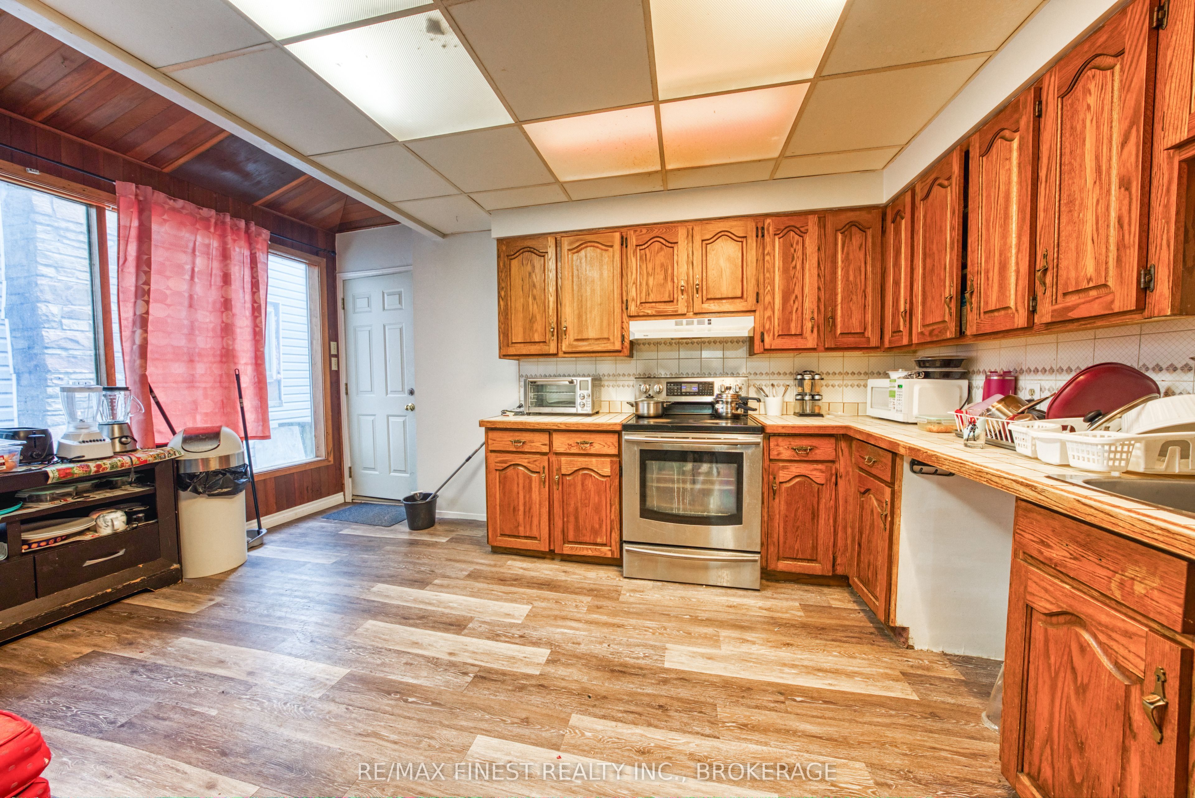 271-273 Rideau Street Property Photo 5