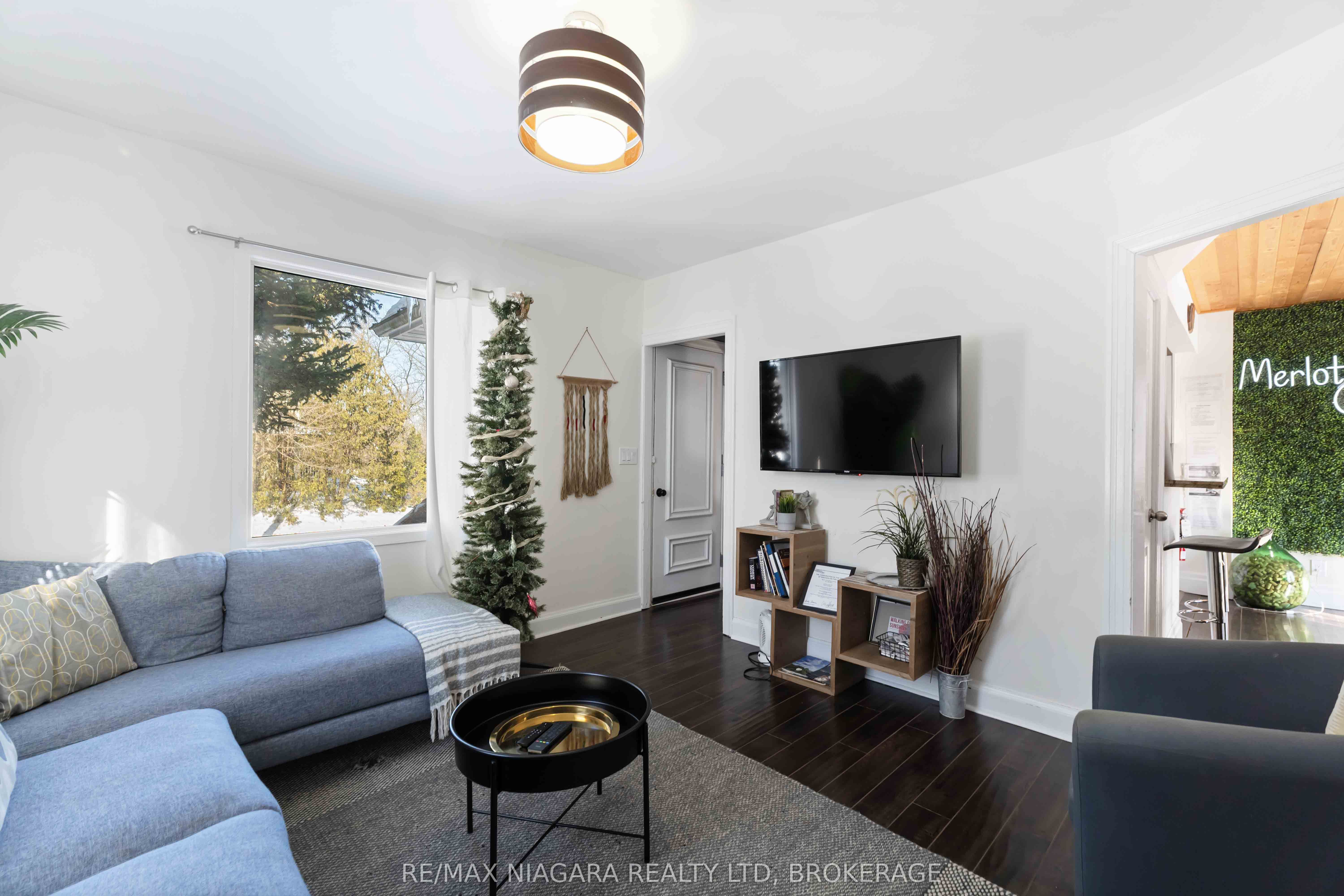 1459 Niagara Stone Road Property Photo 4
