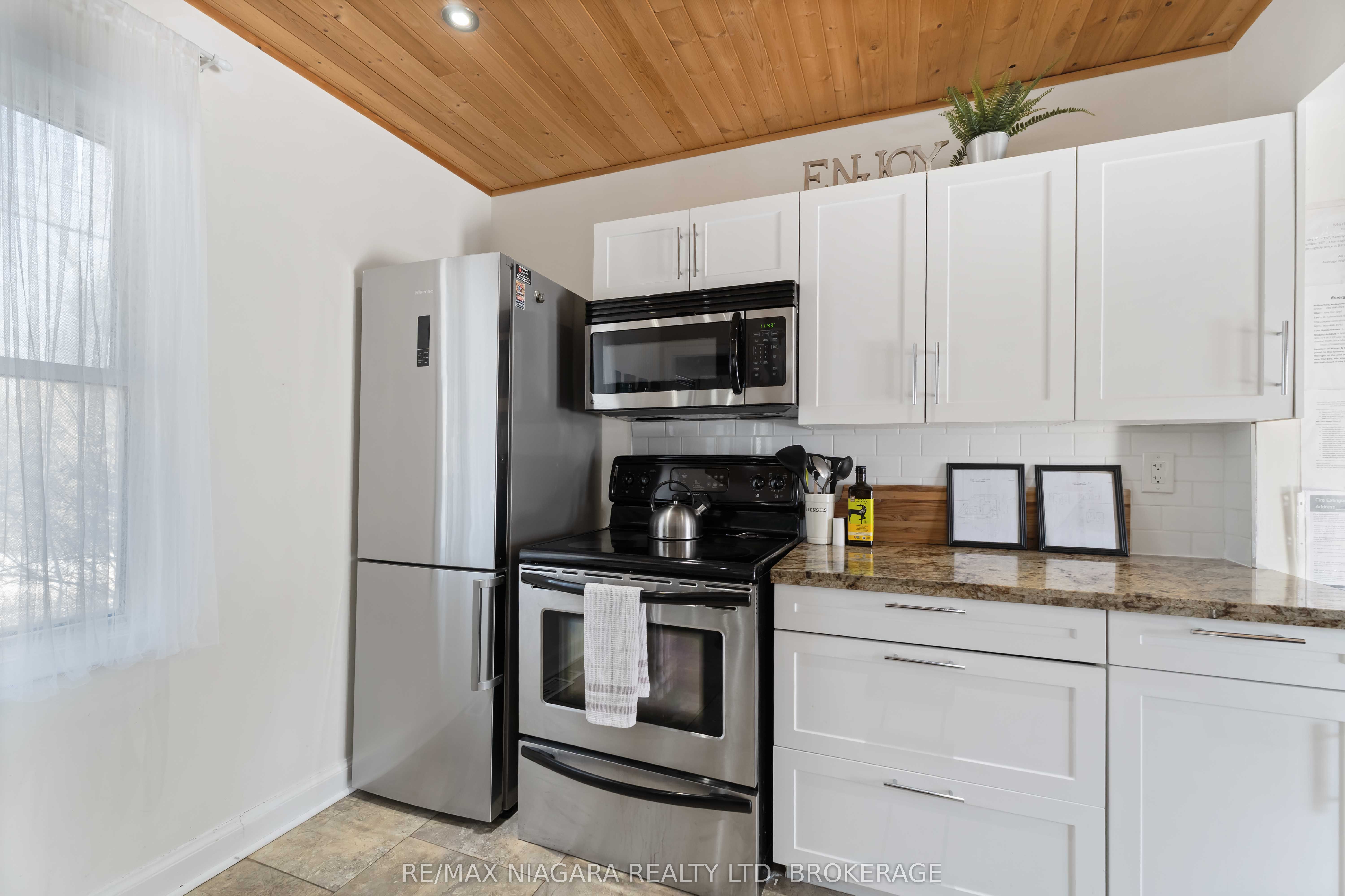 1459 Niagara Stone Road Property Photo 8