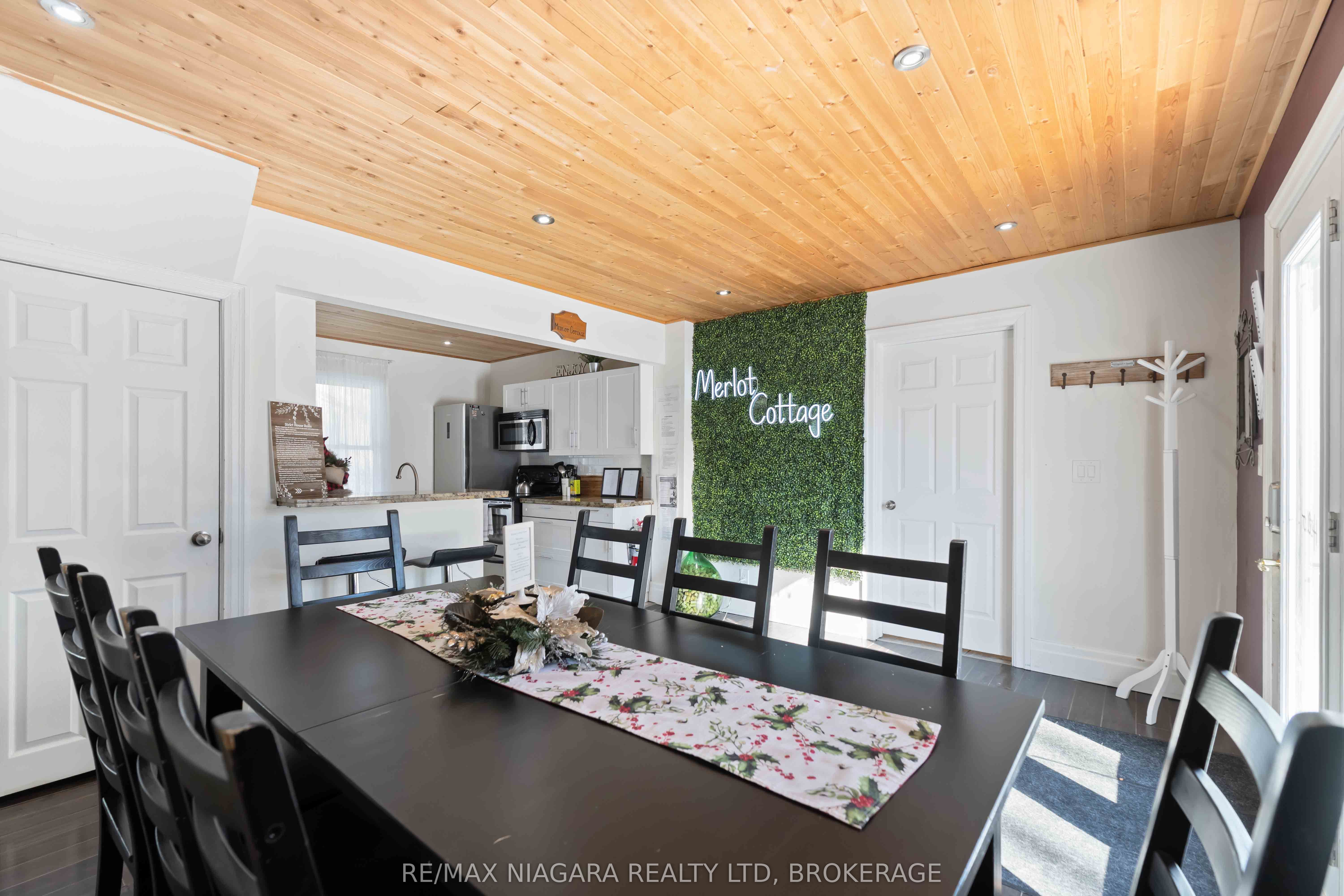 1459 Niagara Stone Road Property Photo 13