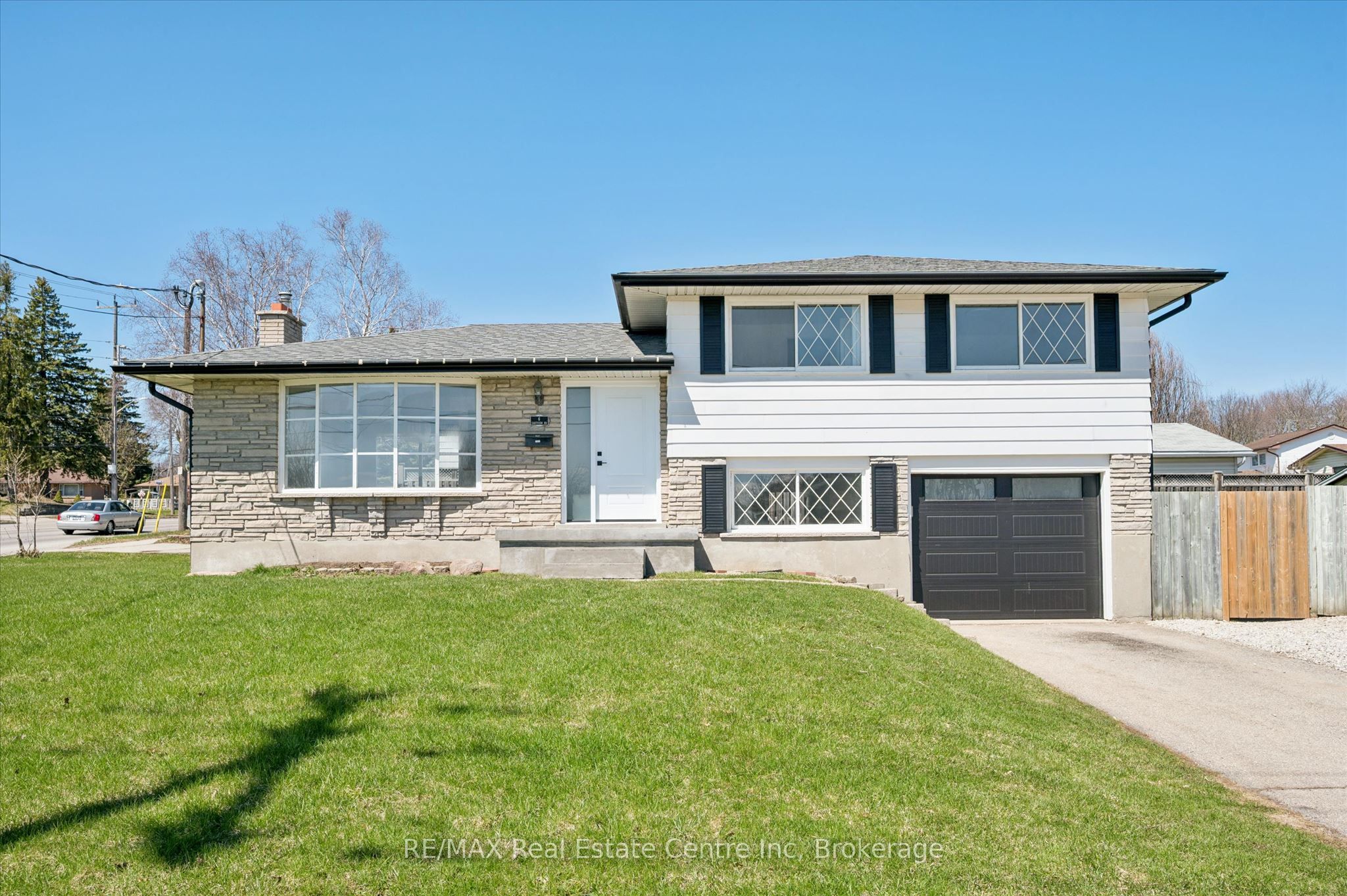 6 Eastview Road Property Photo 1