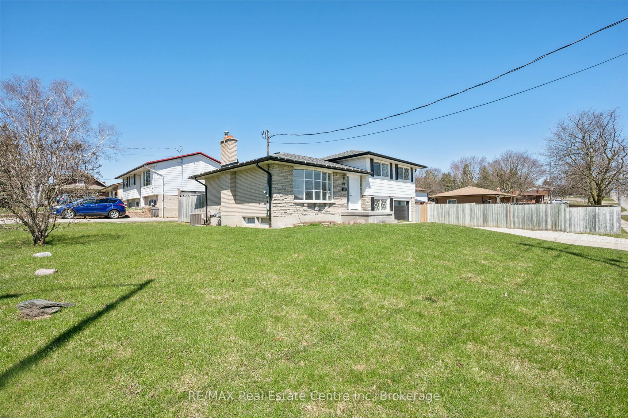 6 Eastview Road Property Photo 3