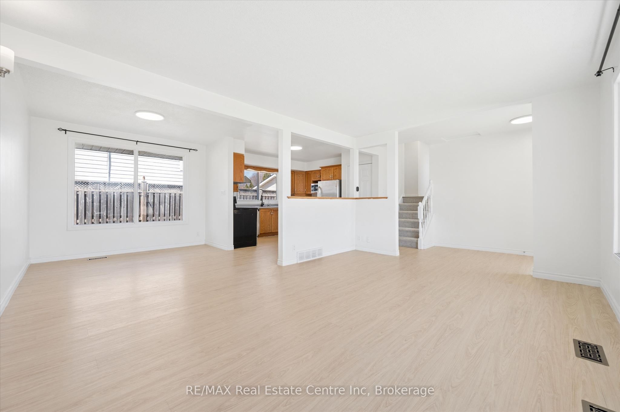 6 Eastview Road Property Photo 10